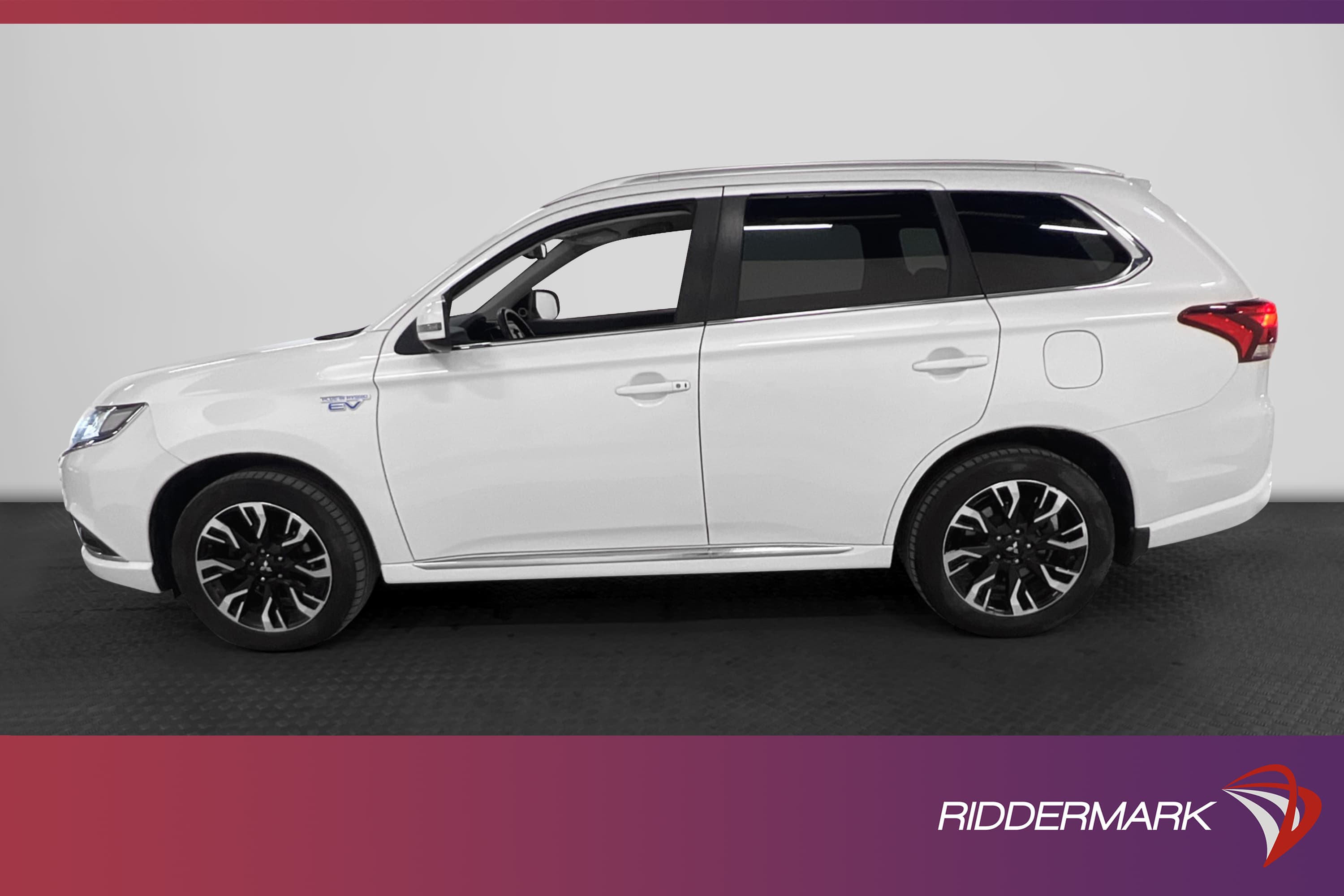 Mitsubishi Outlander PHEV 4WD 203hk Business 360* Dragkrok
