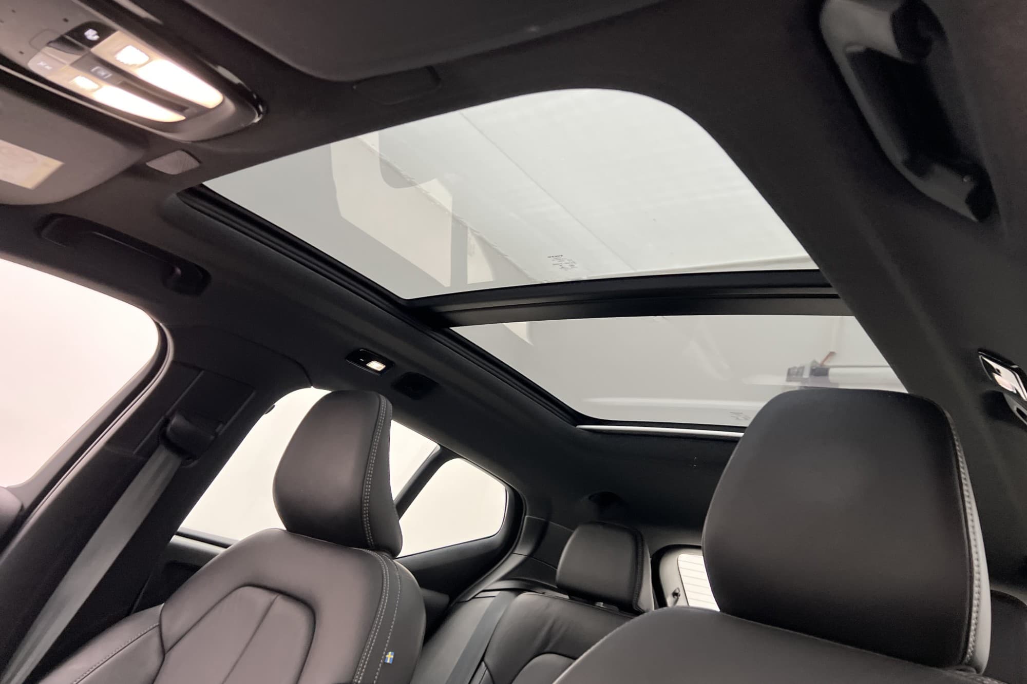 Volvo XC40 P8 AWD Recharge PRO H/K BLIS Pano 360 Värmepump