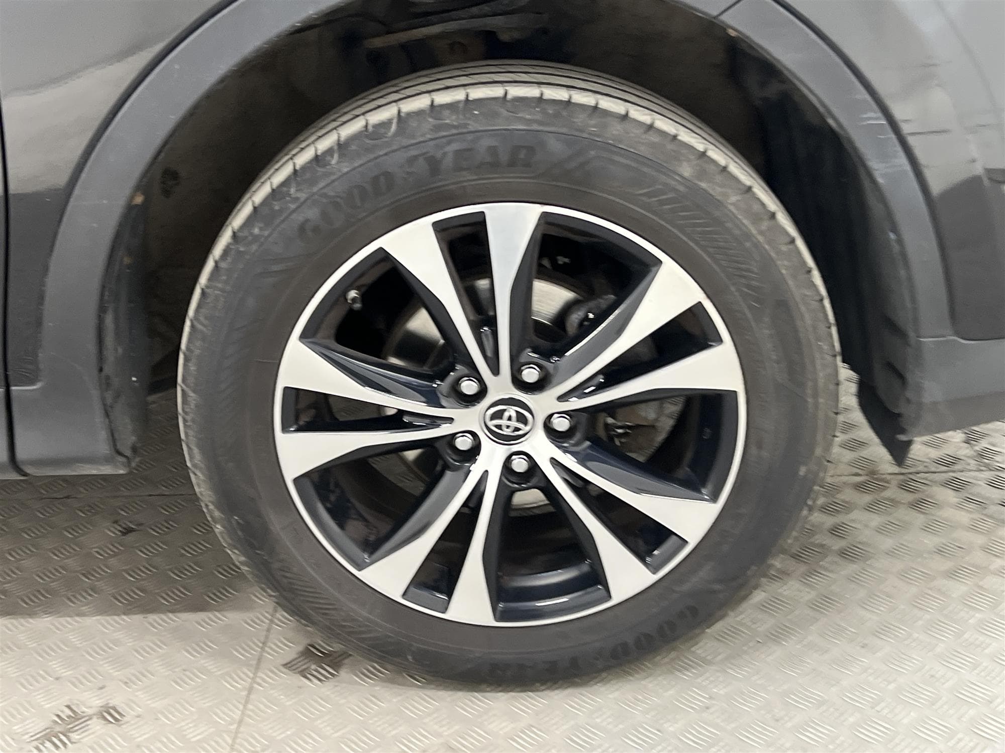 Toyota RAV4 2.0 AWD 152hk M&K-Värmare Drag B-Kam Navi 