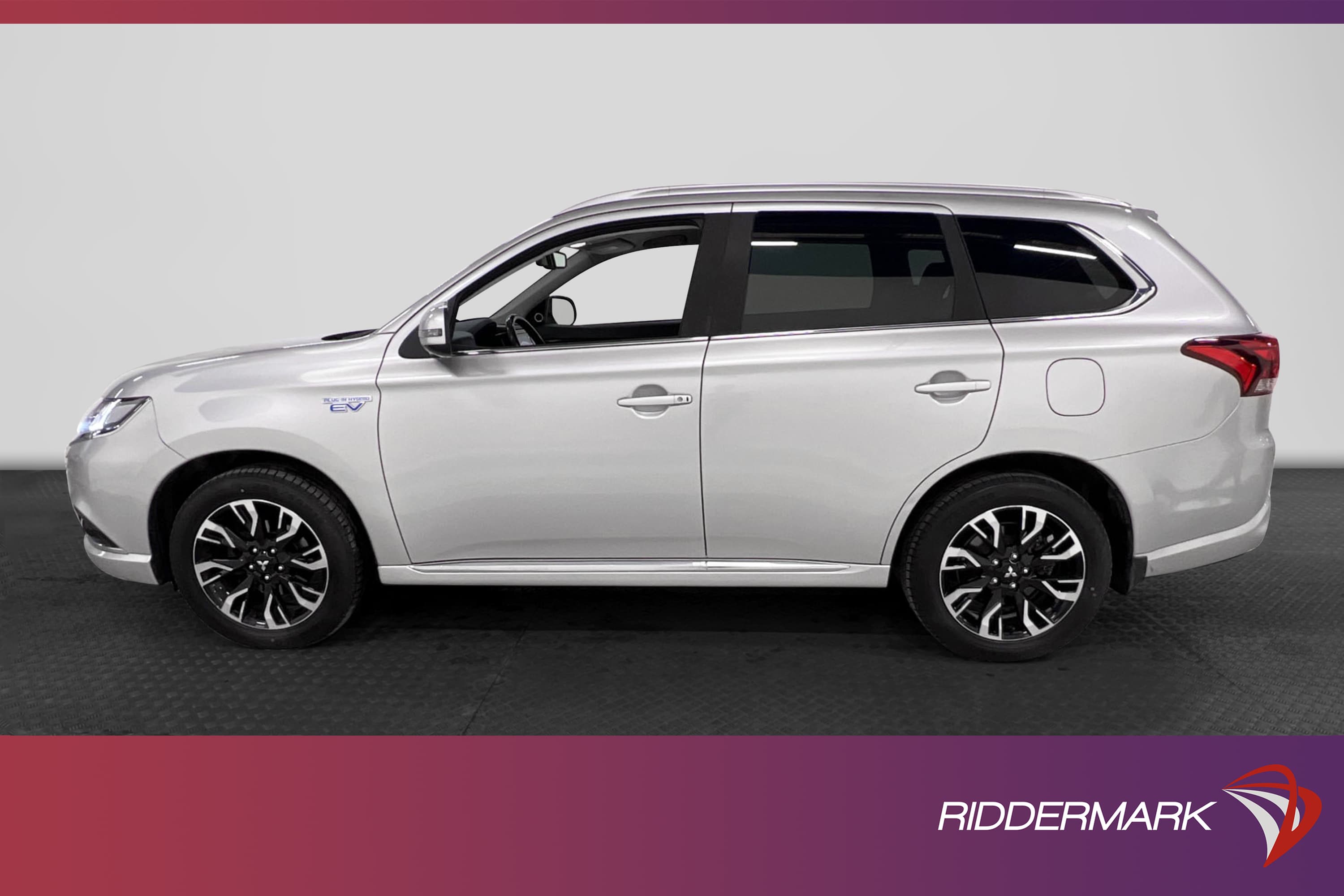 Mitsubishi Outlander  P-HEV 2.0 4WD