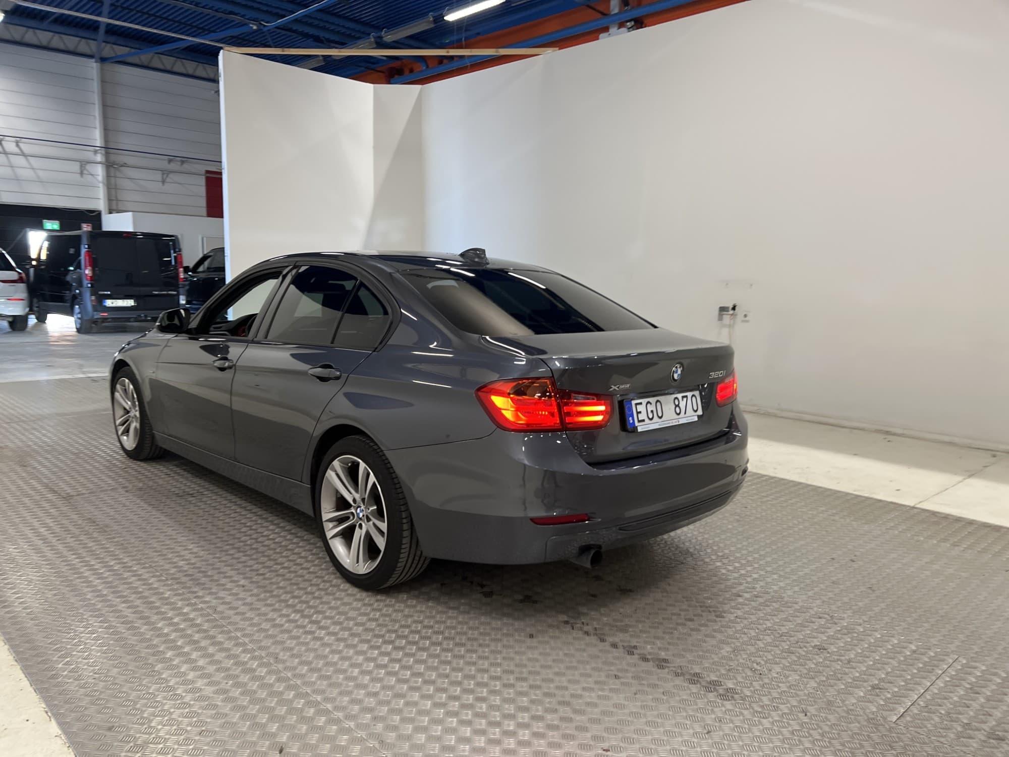 BMW 320i xDrive 184hk