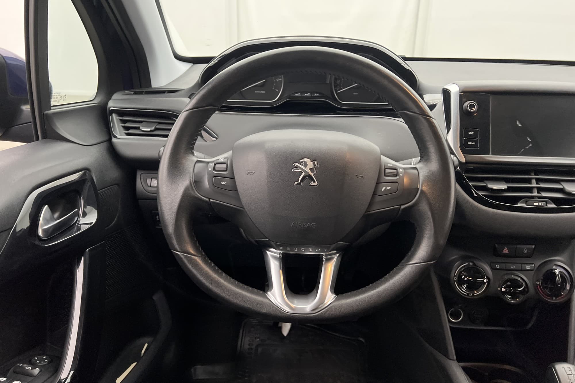 Peugeot 208 1.2 VTi 82hk P-Sensorer Farthållare 0.45l/mil