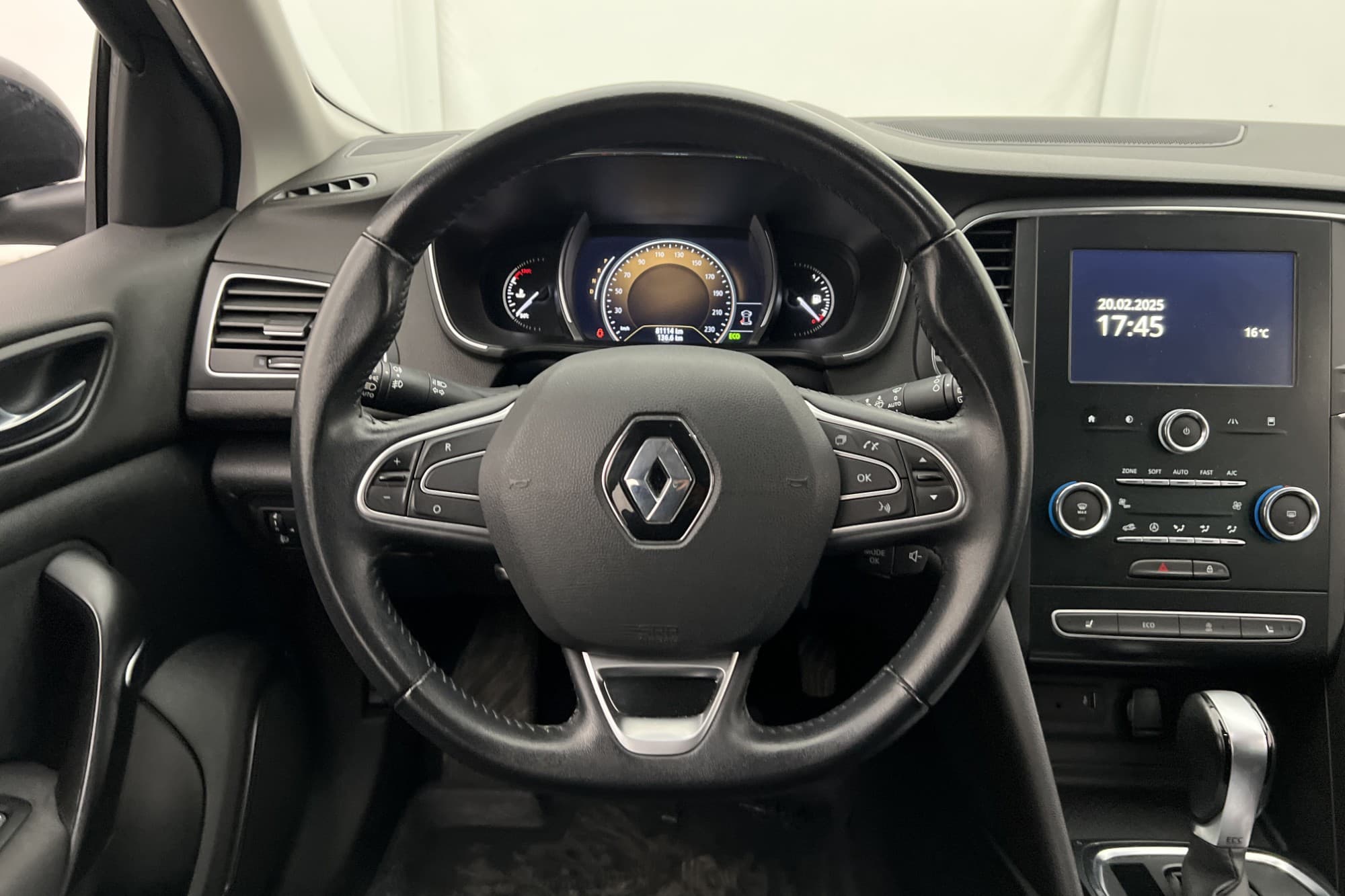 Renault Mégane Sport Tourer 132hk Energy Navi Farthållare