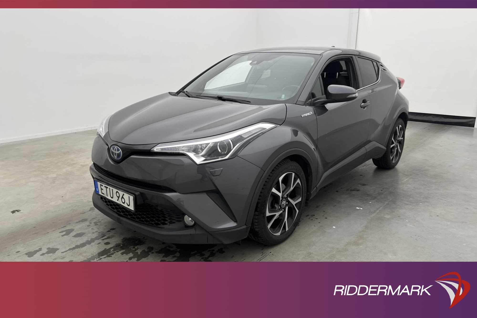 Toyota C-HR Hybrid 122hk