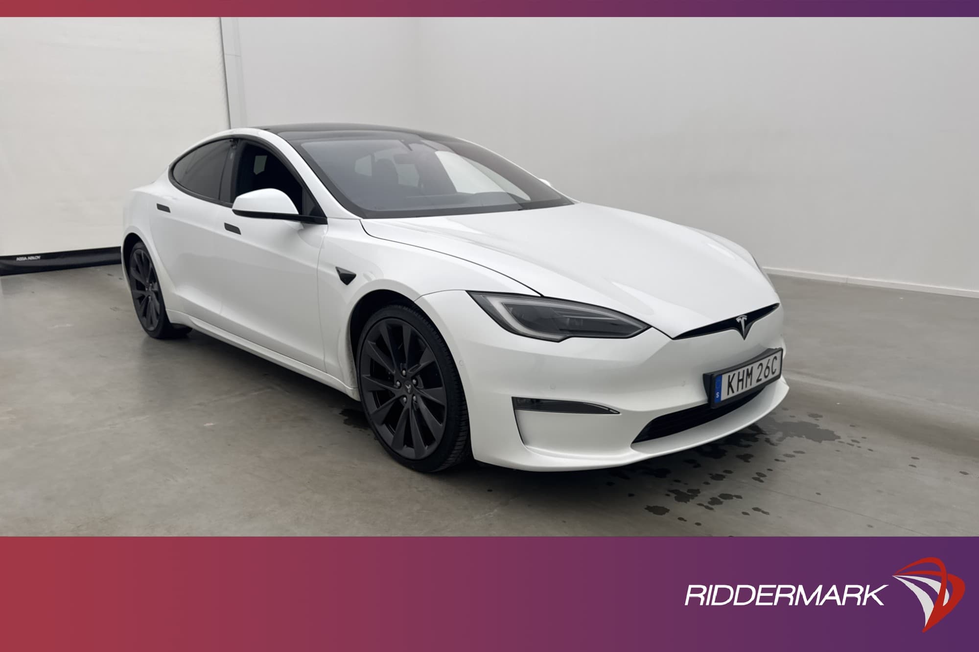 Tesla Model S Plaid 1020hk Svensksåld Yoke Autopilot Luft