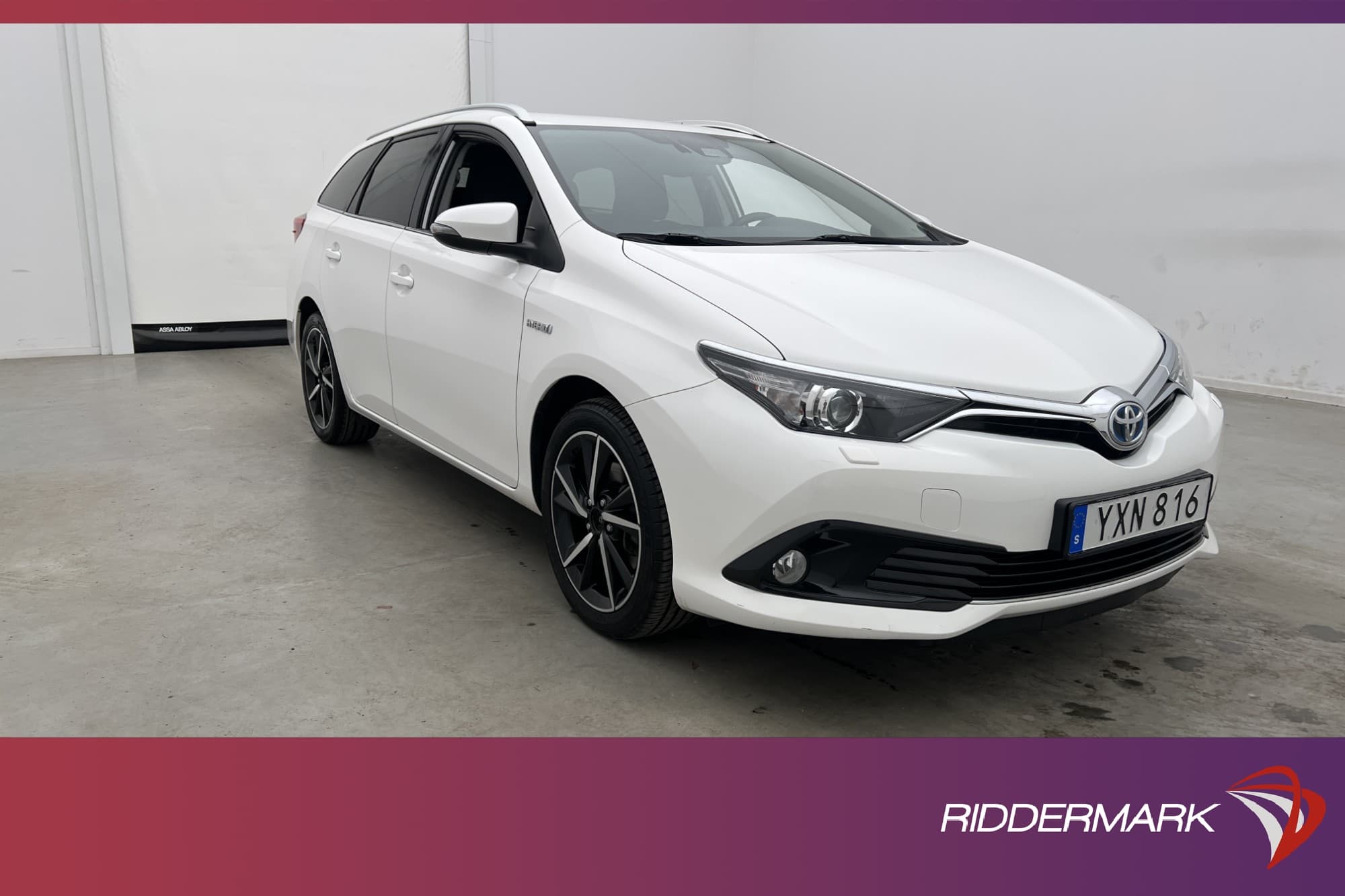 Toyota Auris Touring Hybrid 136hk Intense Edition Kamera