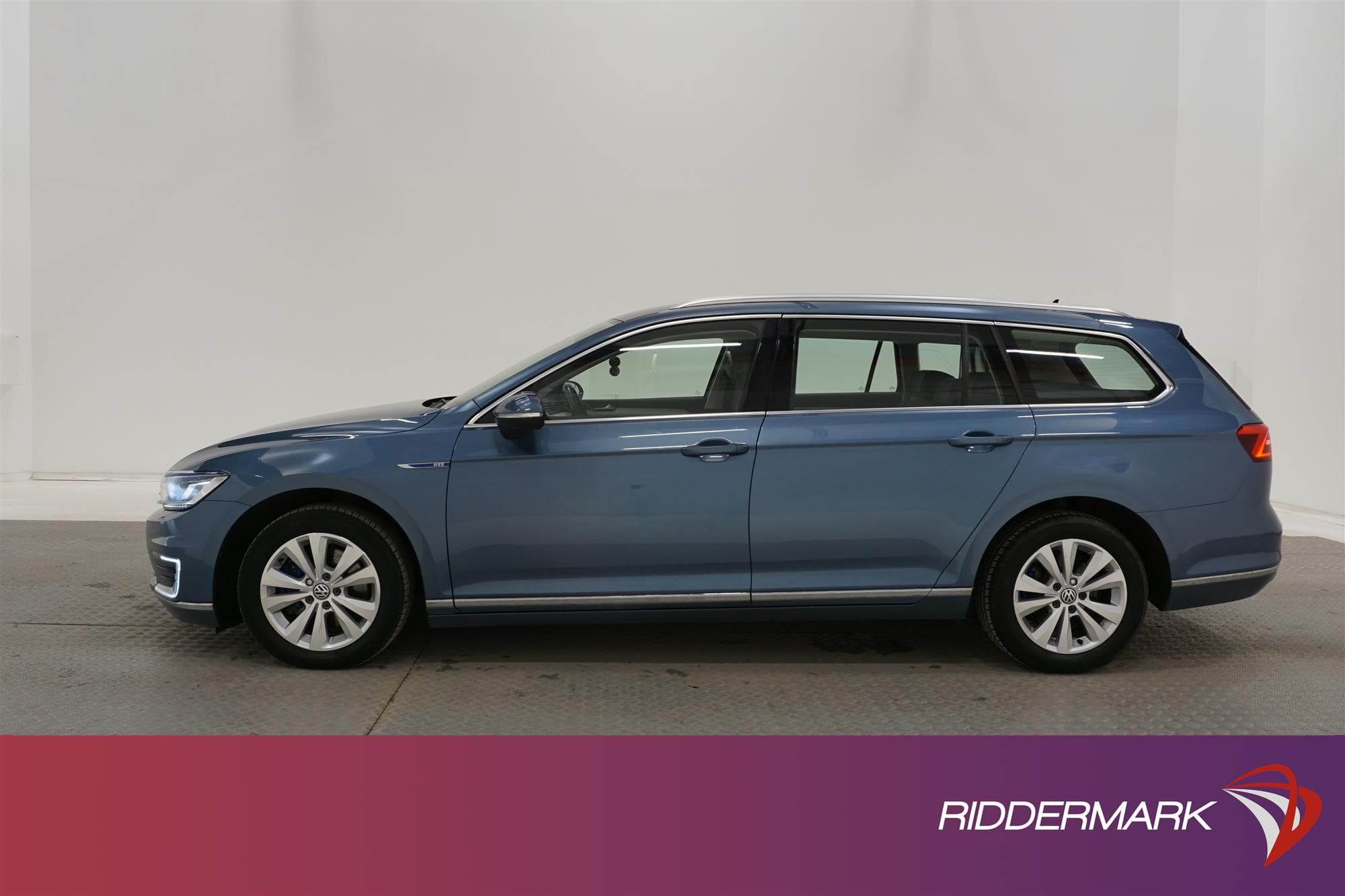 Volkswagen Passat GTE 218hk