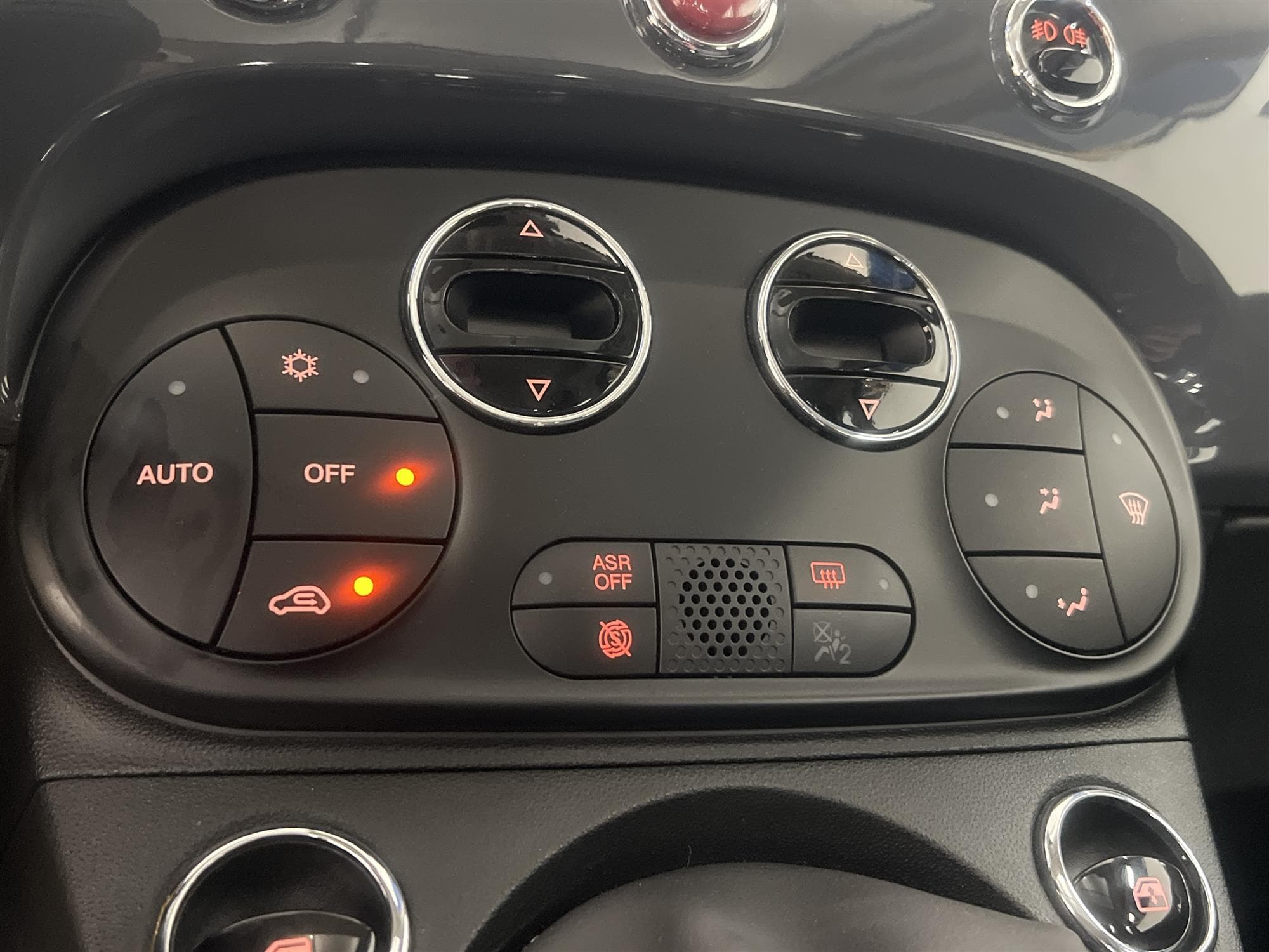 Fiat 500 1.2 69hk Panoramaglastak PDC 738kr Skatt Ny Kamrem