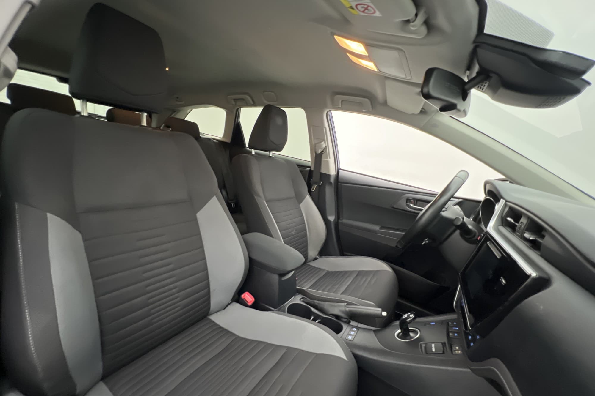 Toyota Auris Touring Hybrid Active Plus Kamera Farthållare