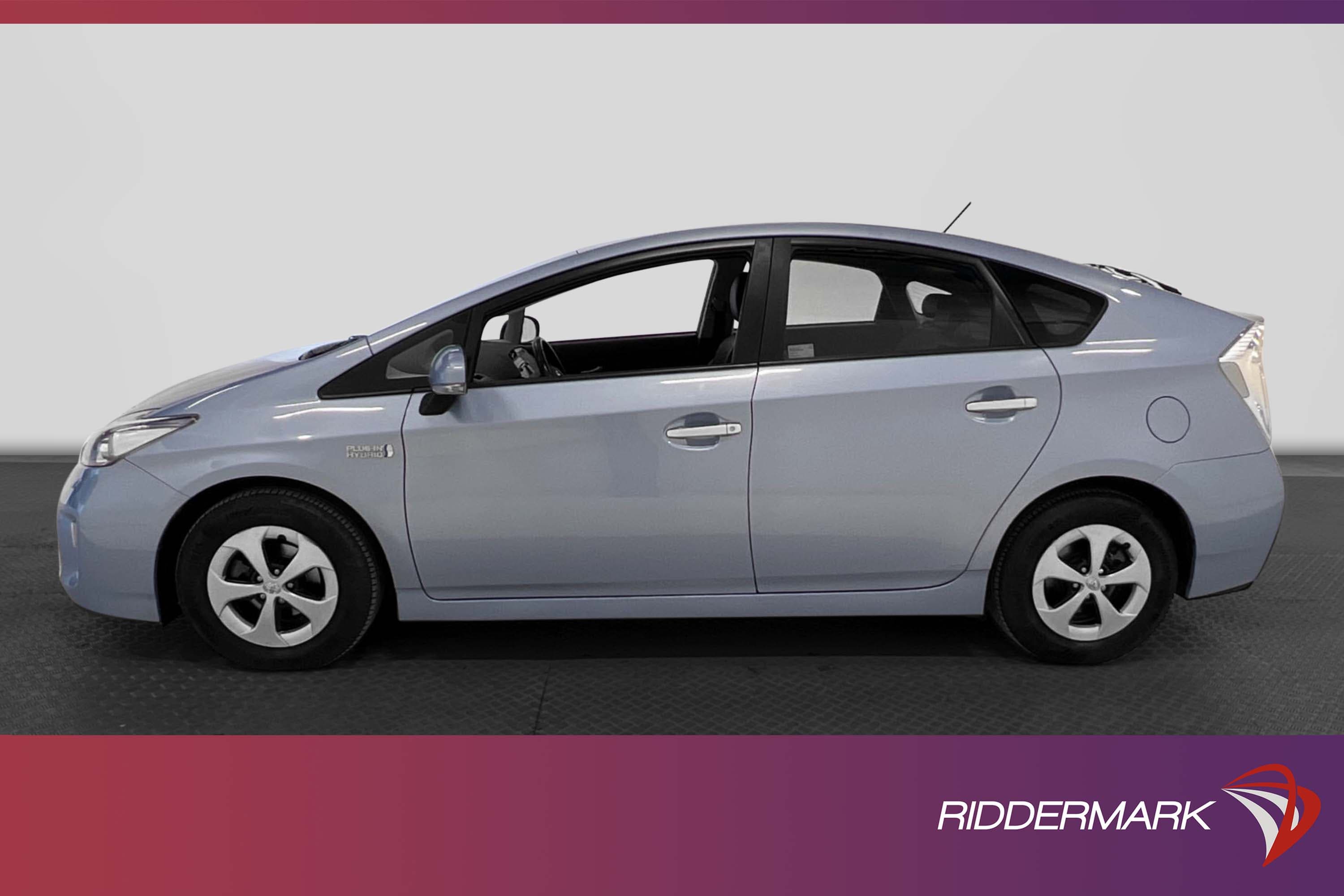 Toyota Prius Plug-in 136hk