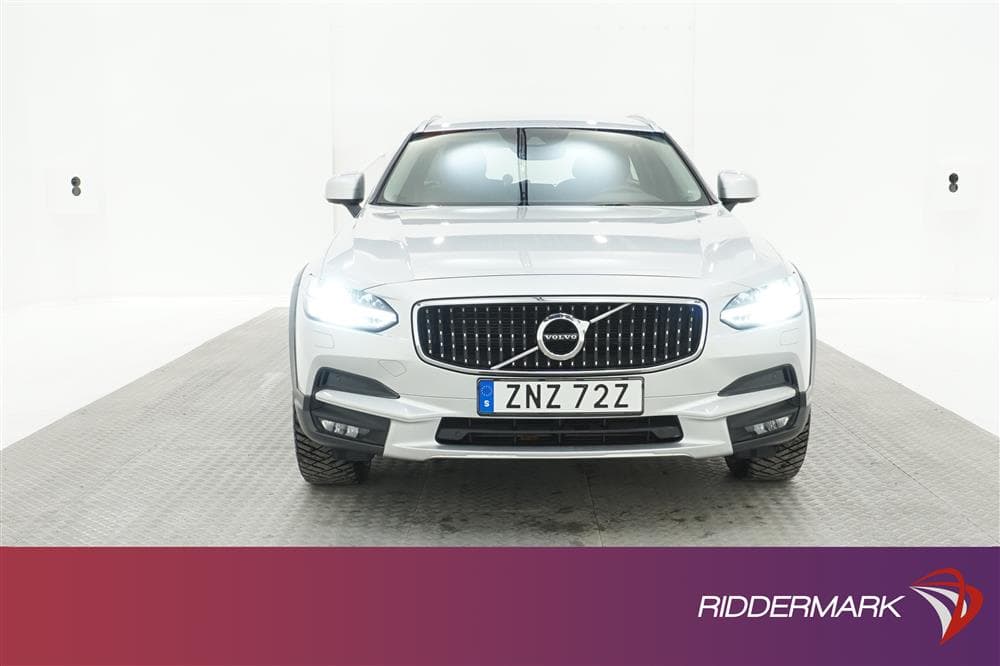 Volvo V90 Cross Country D4 AWD