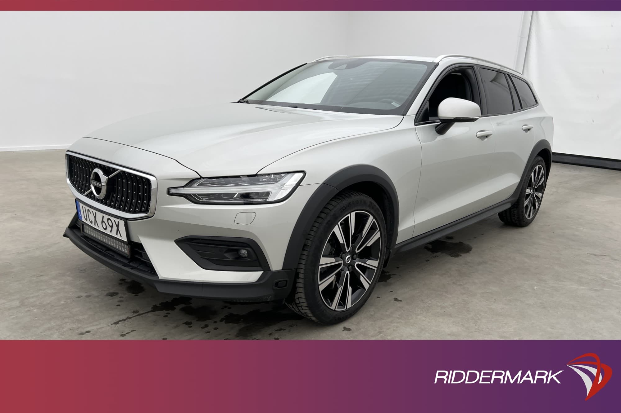 Volvo V60 Cross Country D4 AWD