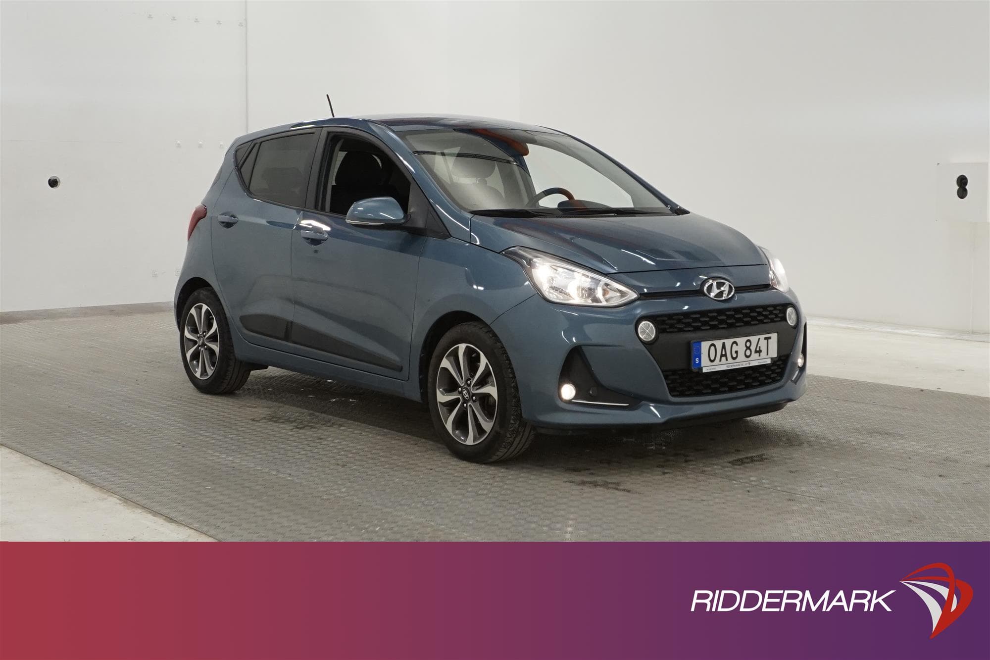 Hyundai i10 1.0 blue 67hk Carplay