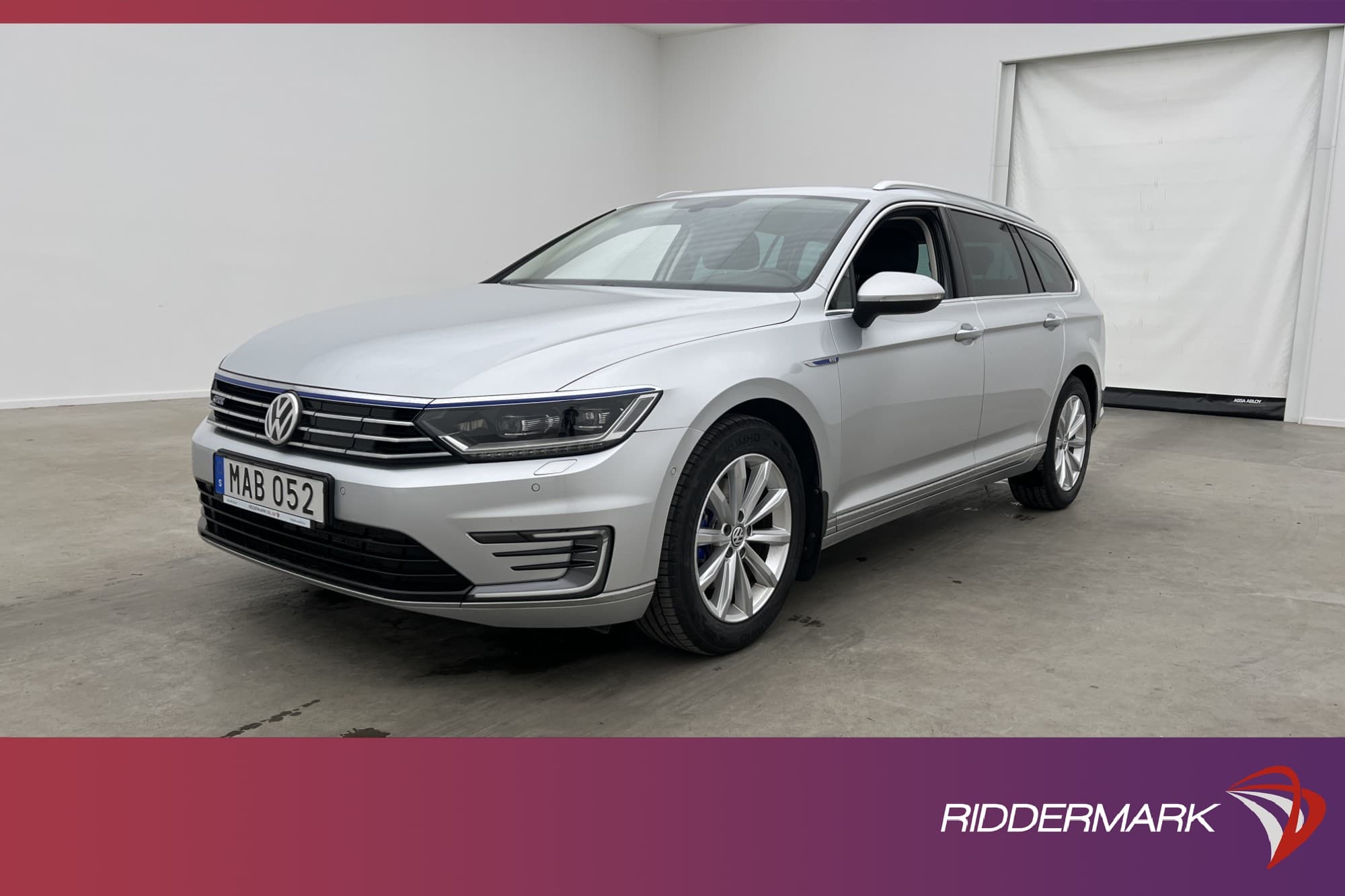 Volkswagen Passat GTE 218hk