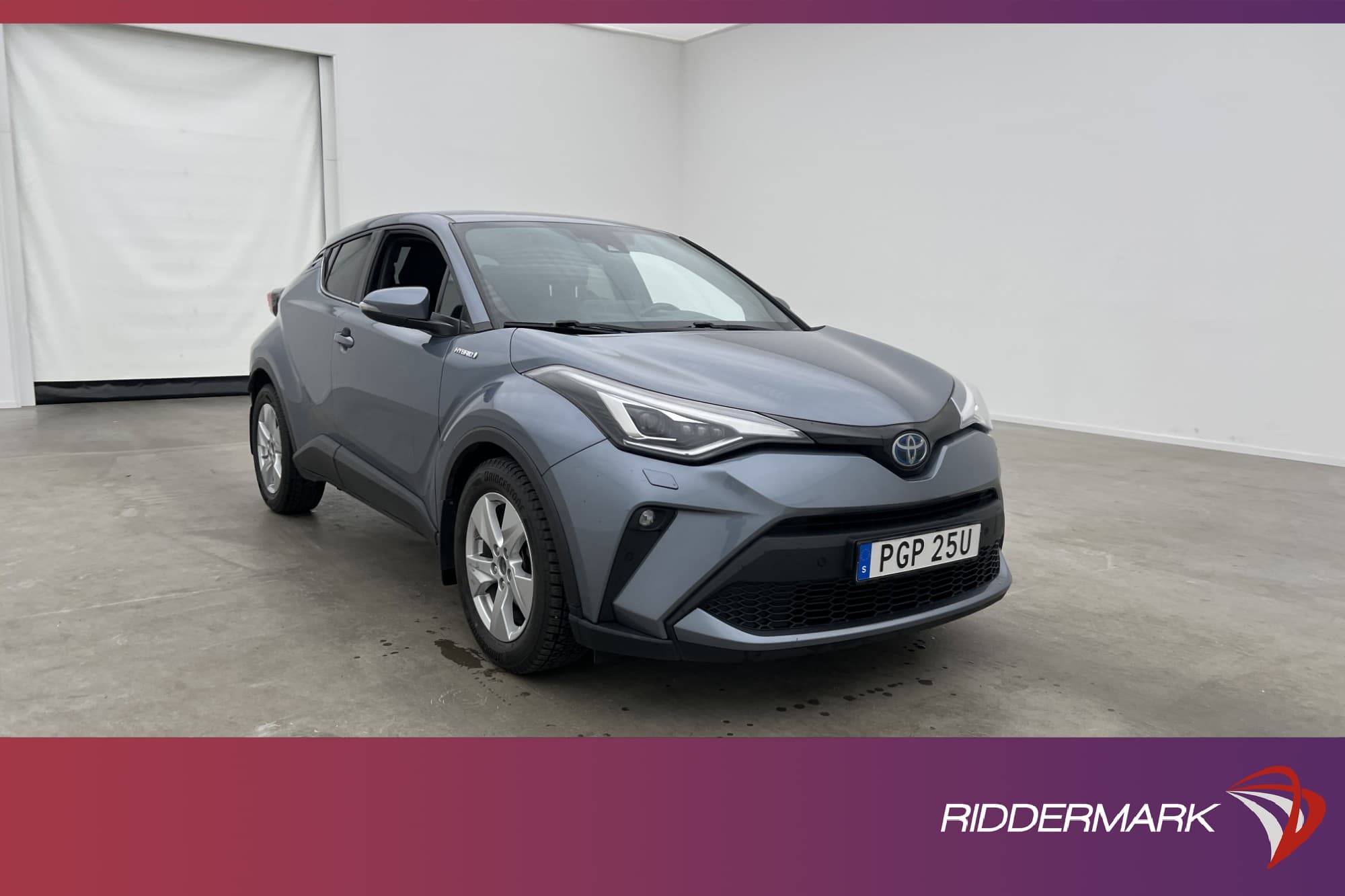 Toyota C-HR Hybrid 122hk