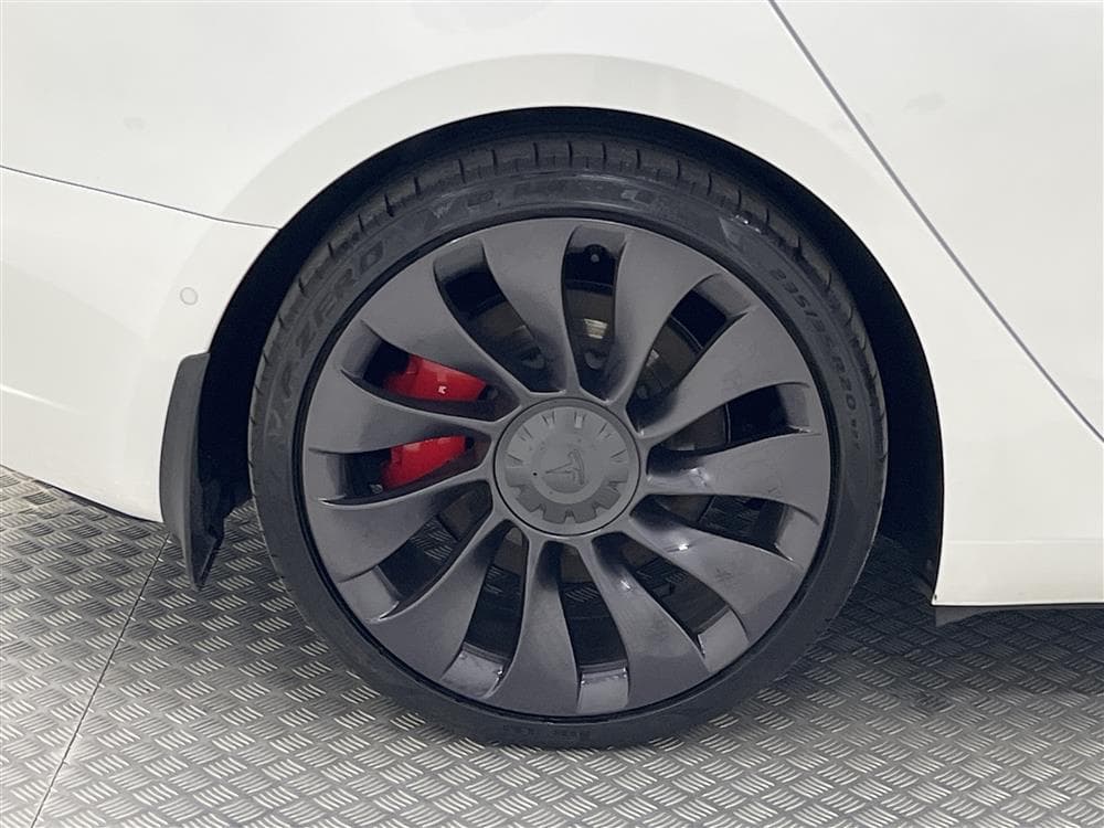 Tesla Model 3 Performance AWD Svensksåld Premiuminteriör
