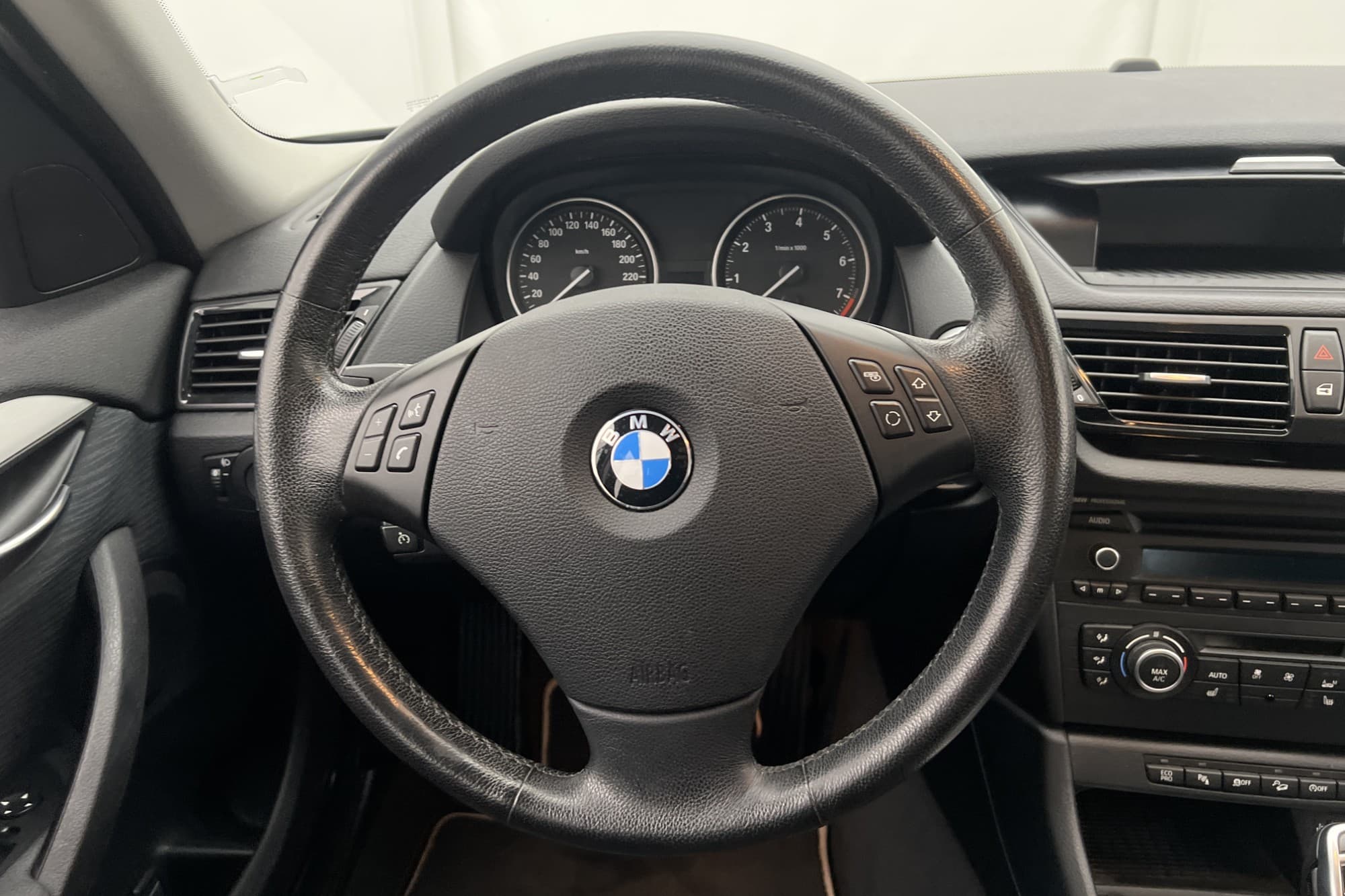 BMW X1 xDrive28i 245hk Sensorer Rattvärme Farthållare