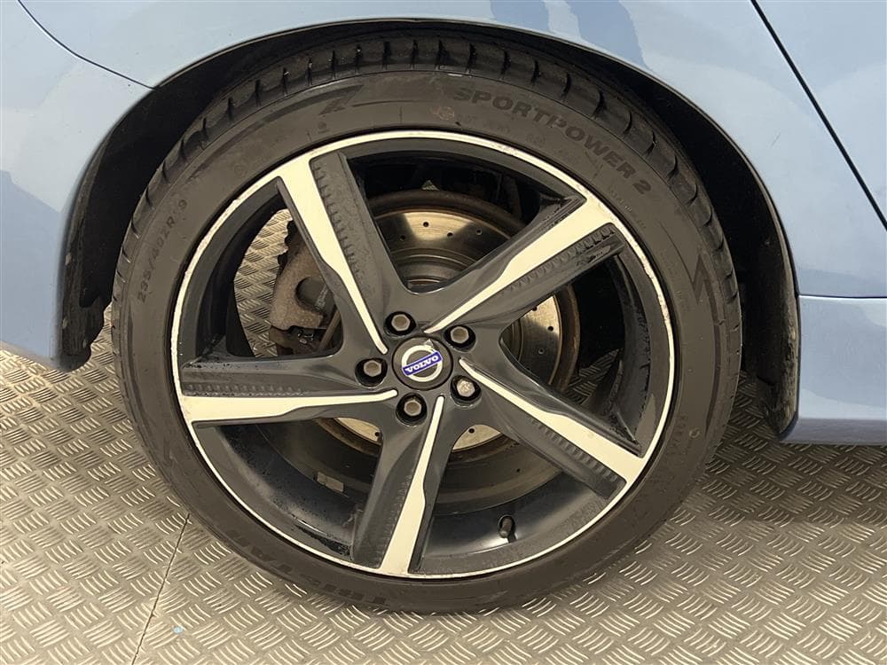 Volvo S60 D4 AWD 190hk R-Design VOC Värmare Taklucka BLIS interiör