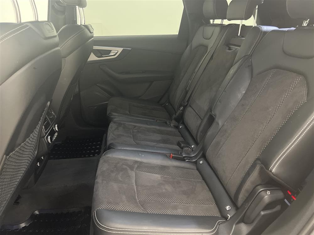 Audi Q7 TDI 272hk Quattro S-Line Cockpit Värmare BOSE 7-Sitsinteriör
