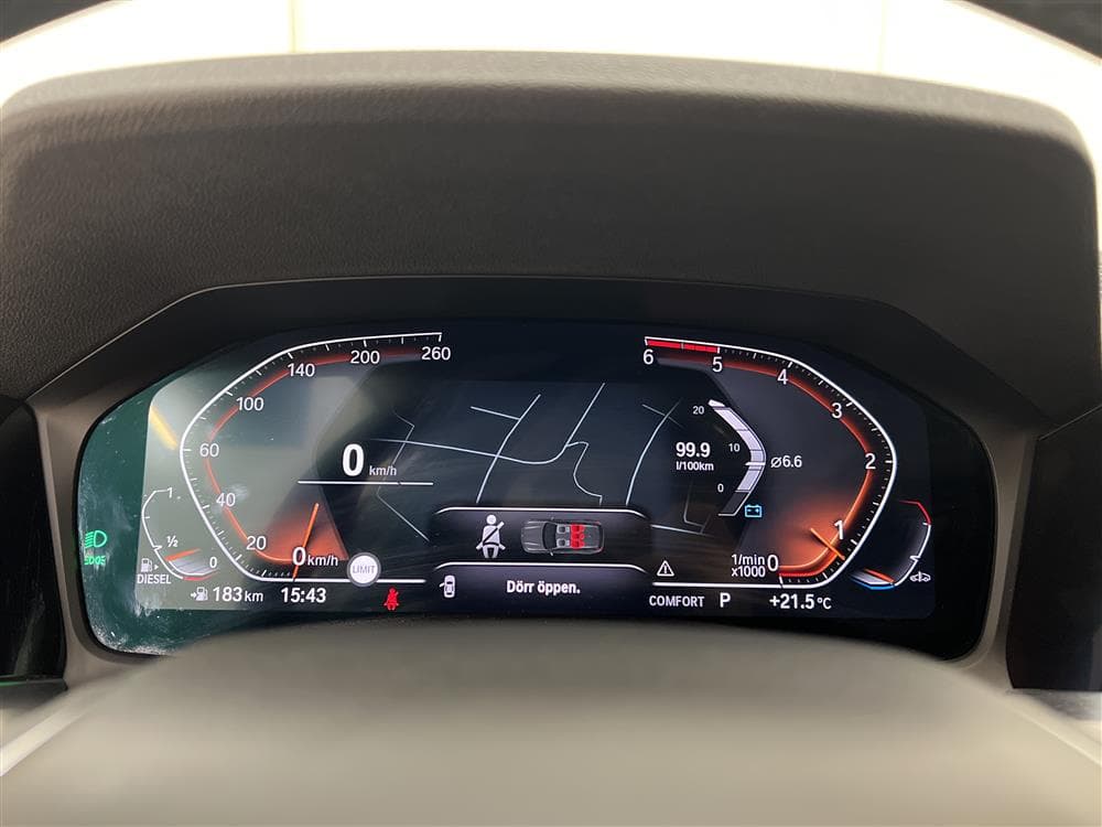 BMW 320d 190hk xDrive Sport line Skinn Cockpit Navi Draginteriör