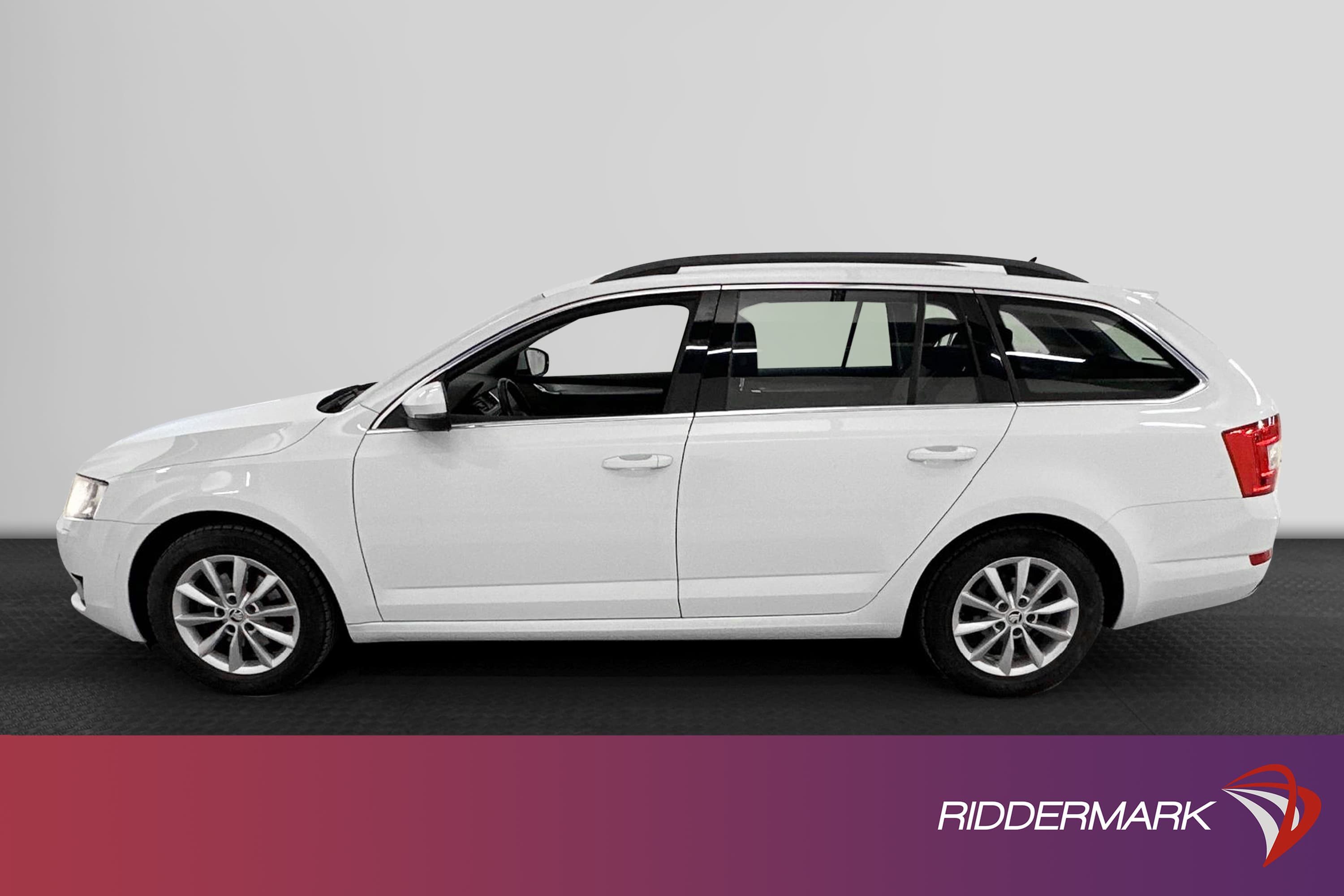 Skoda Octavia 1.4 TSI 150hk B-värmare Drag P-sens Carplay