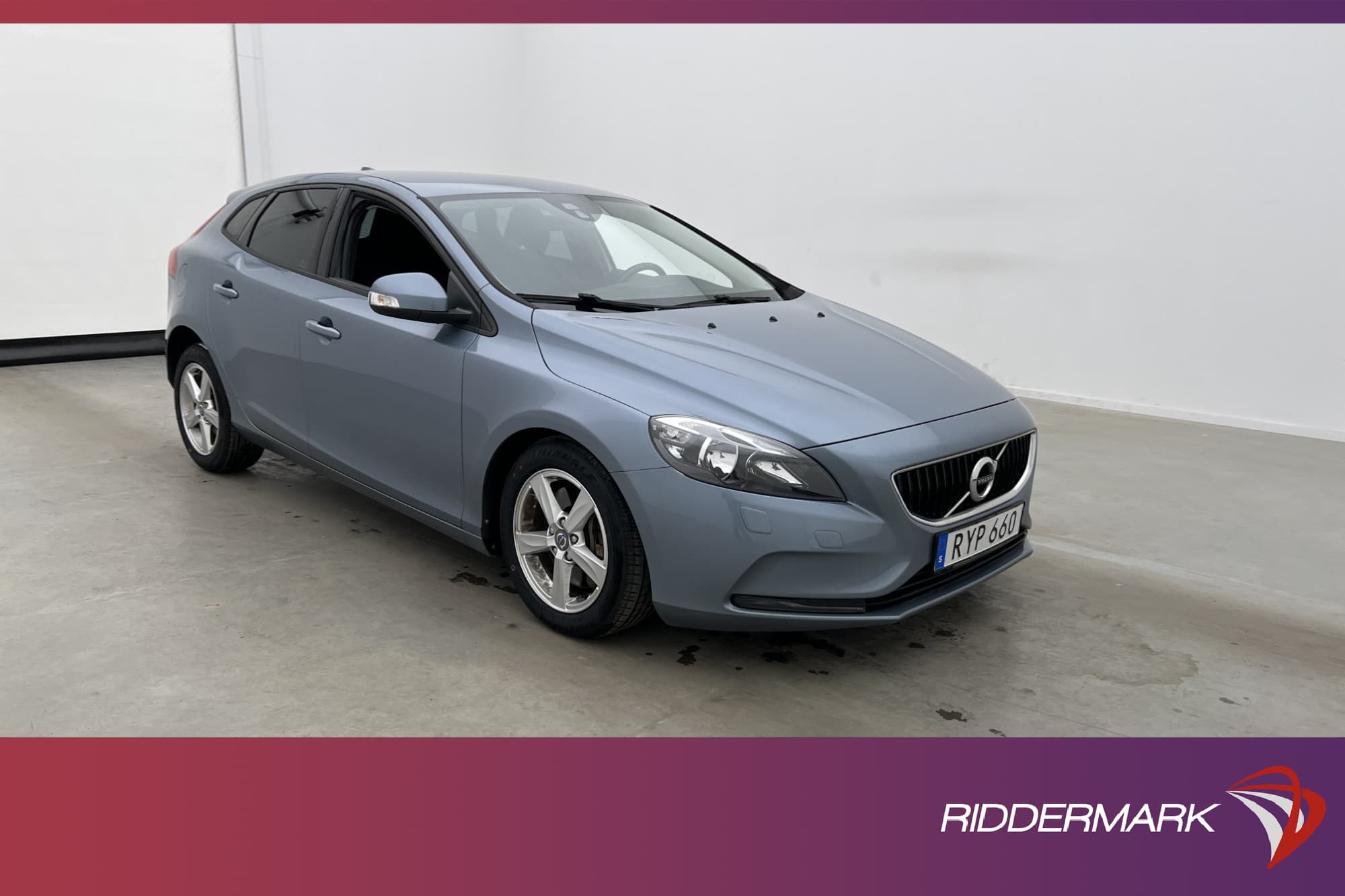 Volvo V40 D2 120hk Kinetic VOC D-Värmare P-Sensorer