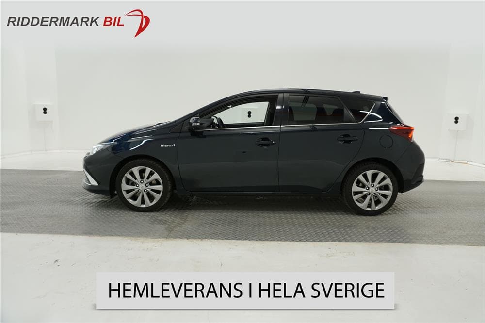 Toyota Auris 1.8 HSD 99hk Pano