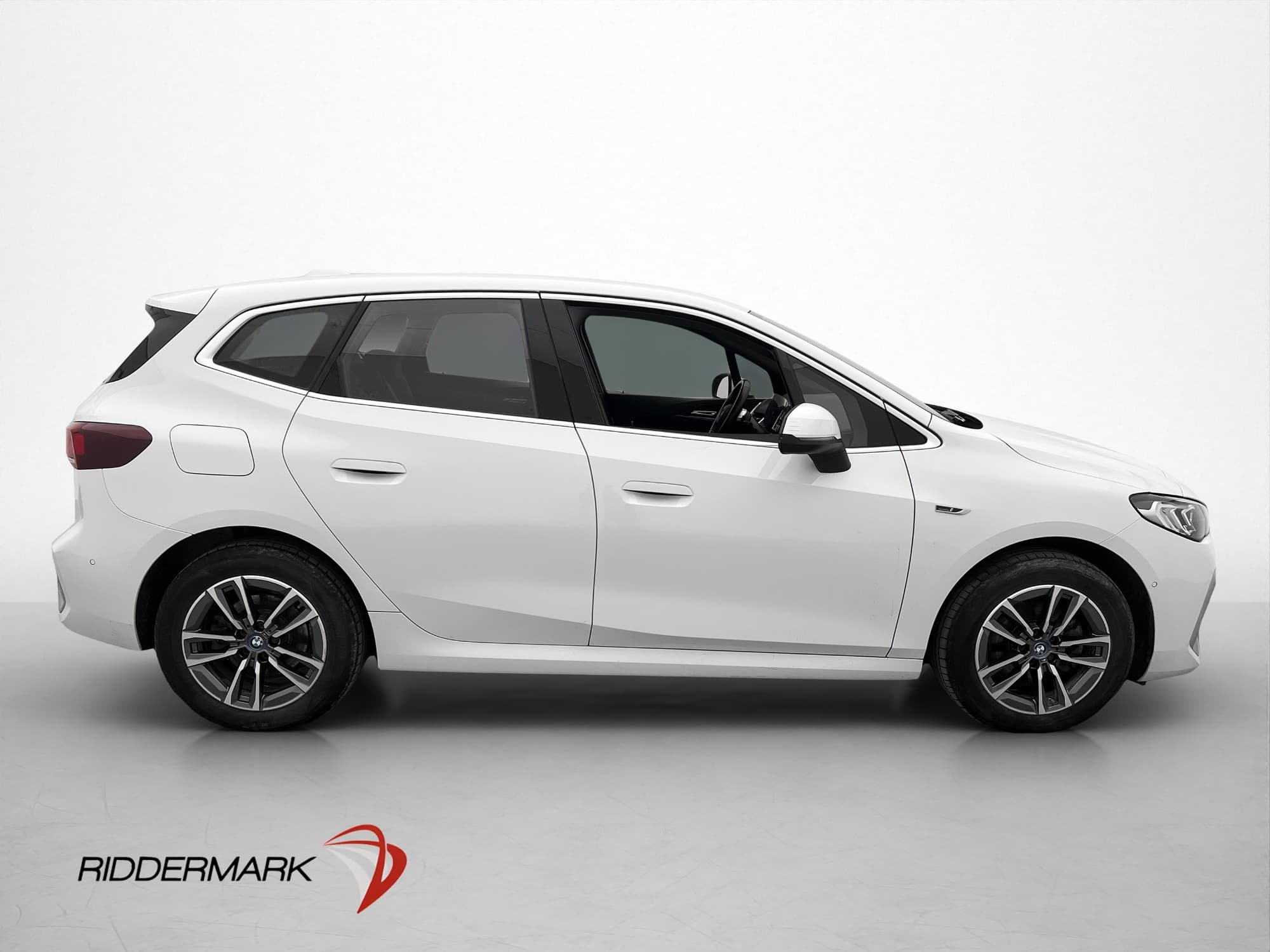 BMW 225e xDrive Active Tourer 245hk M Sport Dragkrok Kamera