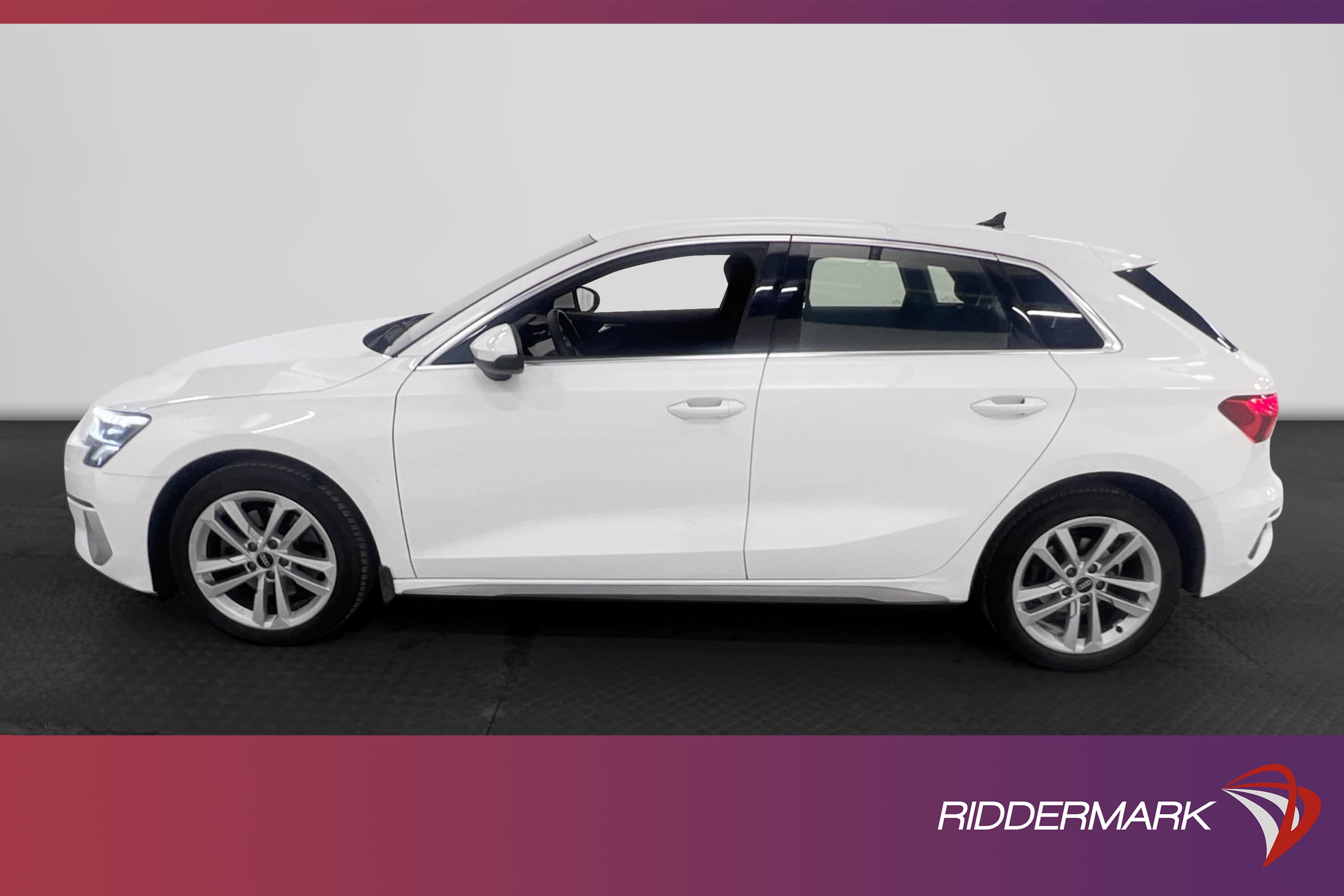 Audi A3 SB 35 TFSI 150hk Cockpit