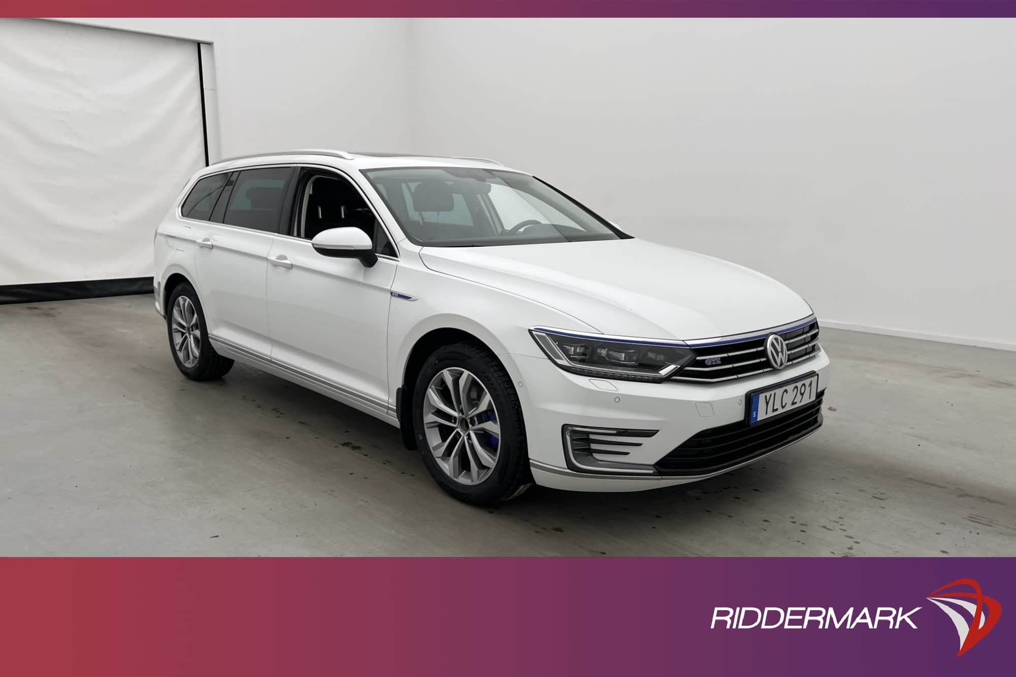 Volkswagen Passat GTE Executive Pano Cockpit P-Värmare Drag