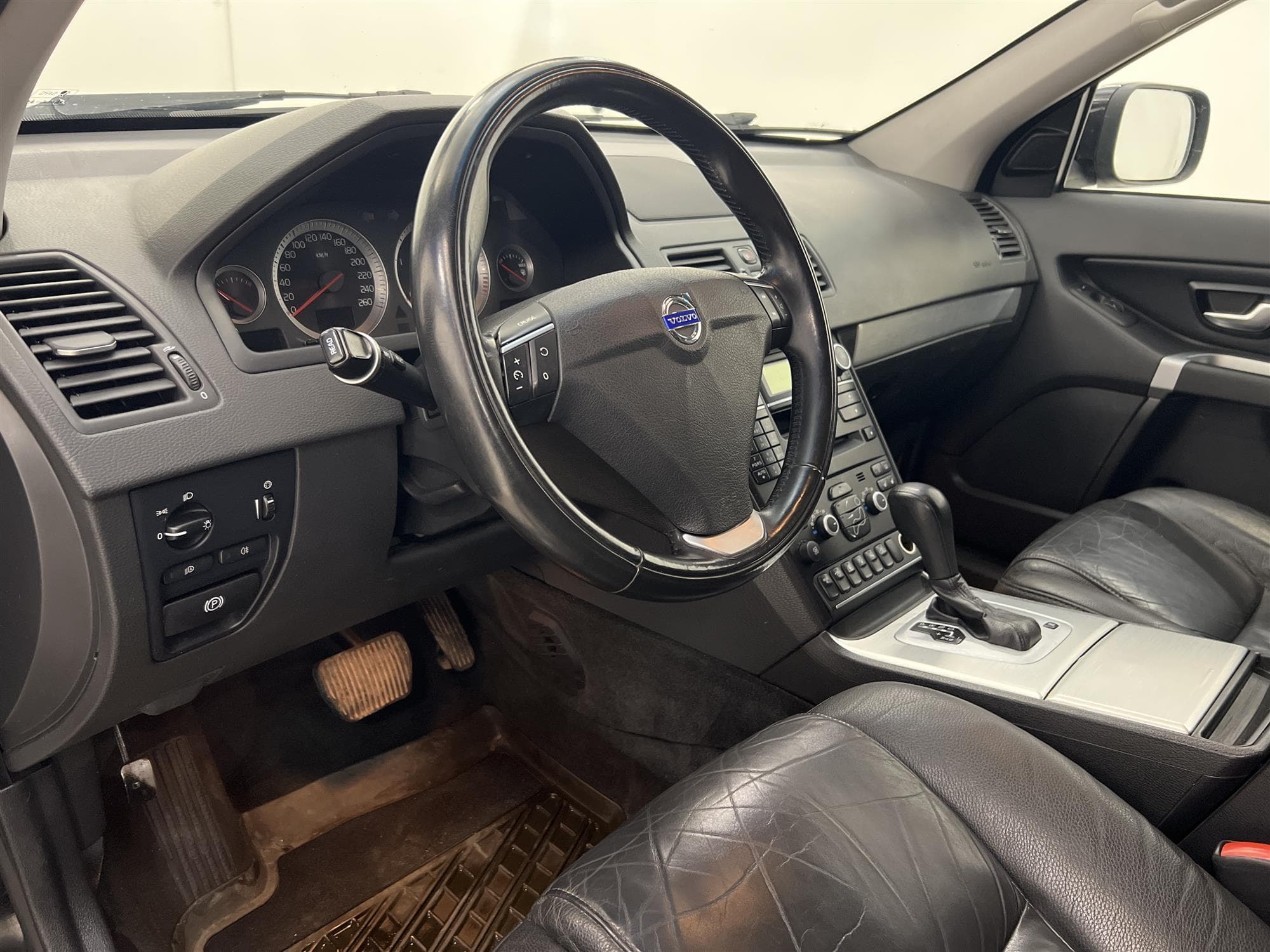 Volvo XC90 D4 163hk 7 Sits Drag Skinn Elstolar Välservad
