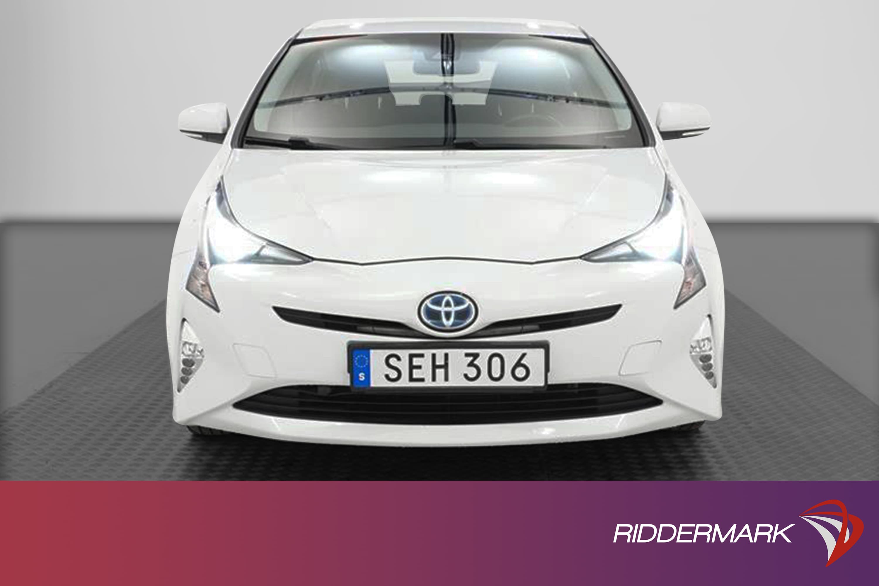 Toyota Prius 1.8 HSD 122hk Navi B-Kam Låg Skatt  0,33L/milexteriör