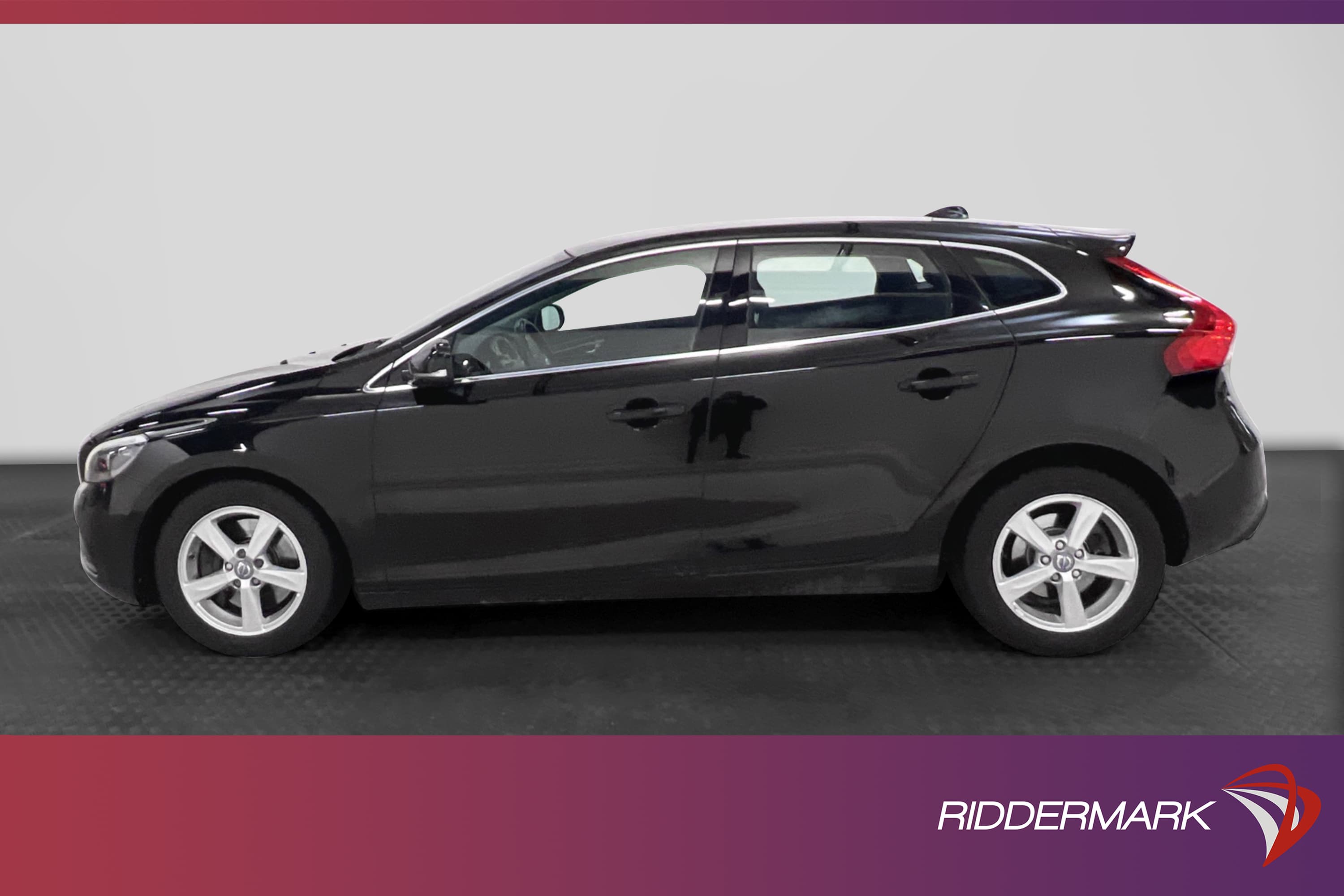 Volvo V40 D4 190hk Momentum D-värm Pano PDC VOC 0,37l/mil 