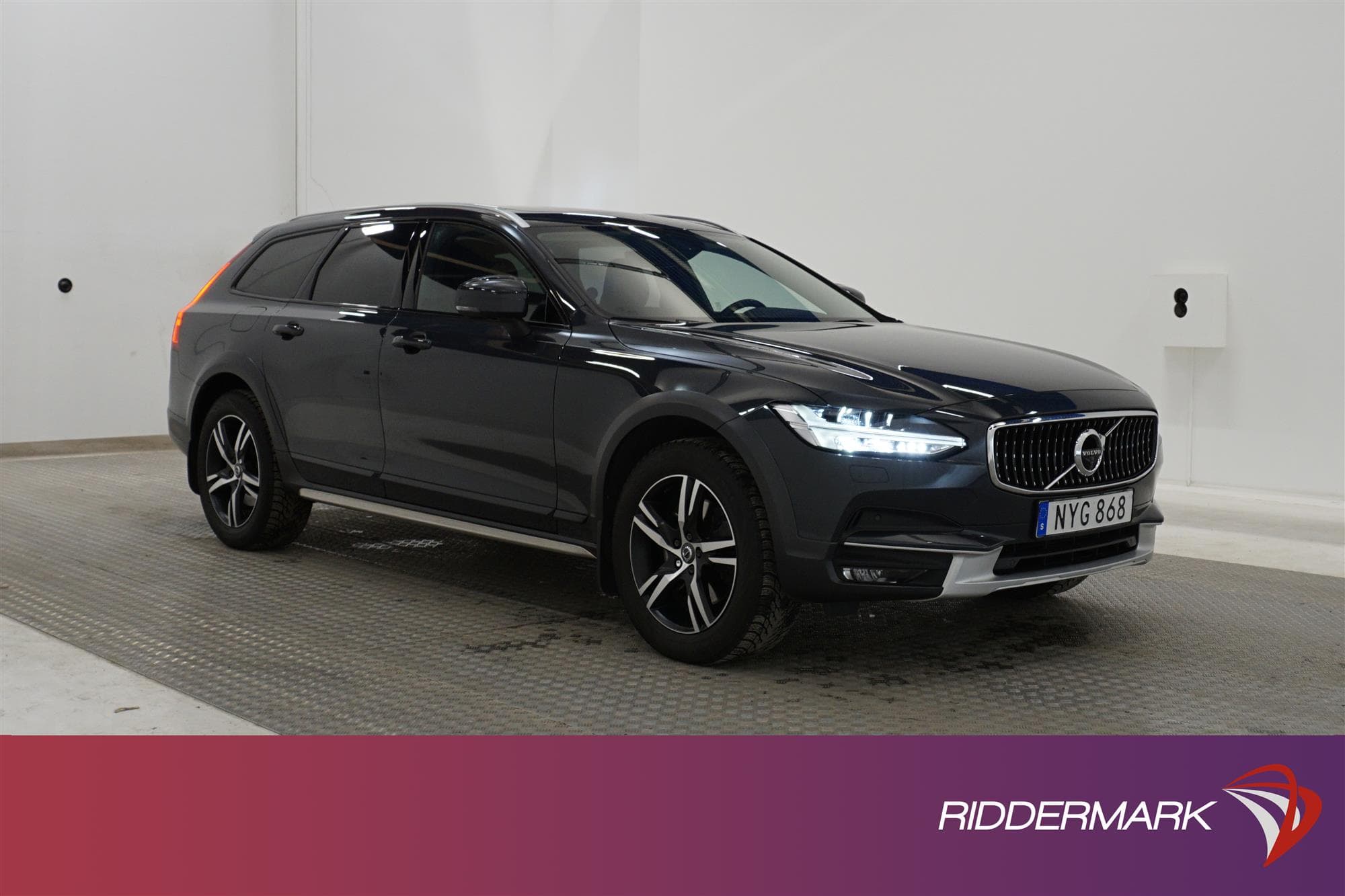 Volvo V90 Cross Country AWD