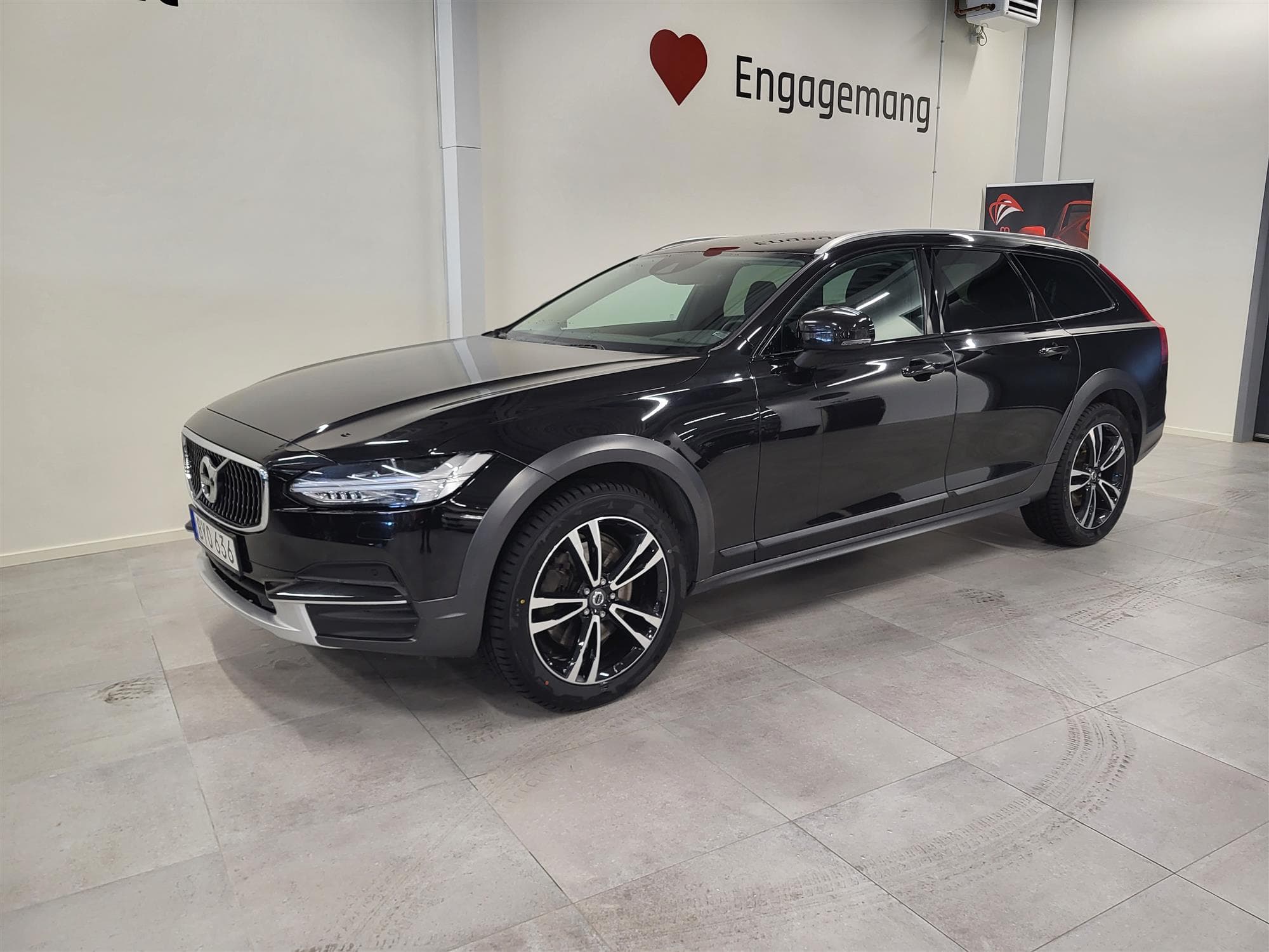 Volvo V90 Cross Country D4 AWD