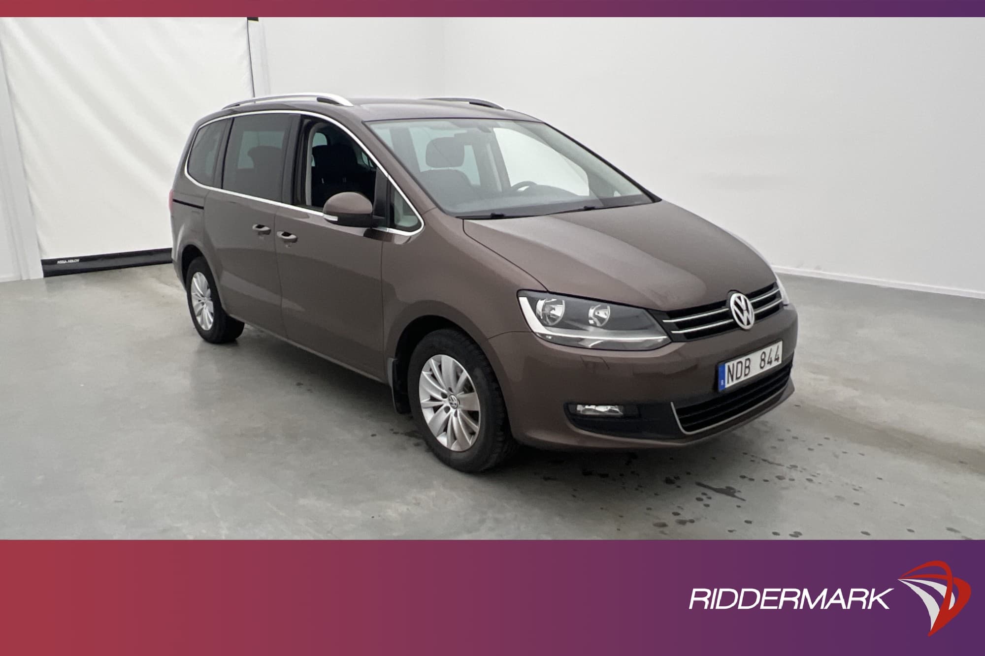 Volkswagen Sharan TDI 4M 140hk 7-Sits Kamera Eldörrar Drag