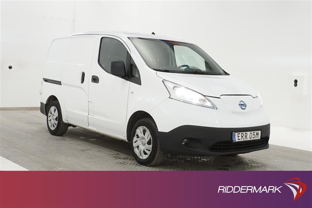 Nissan e-NV200 40,0 kWh 109hk El-skåpbil Kamera Moms 