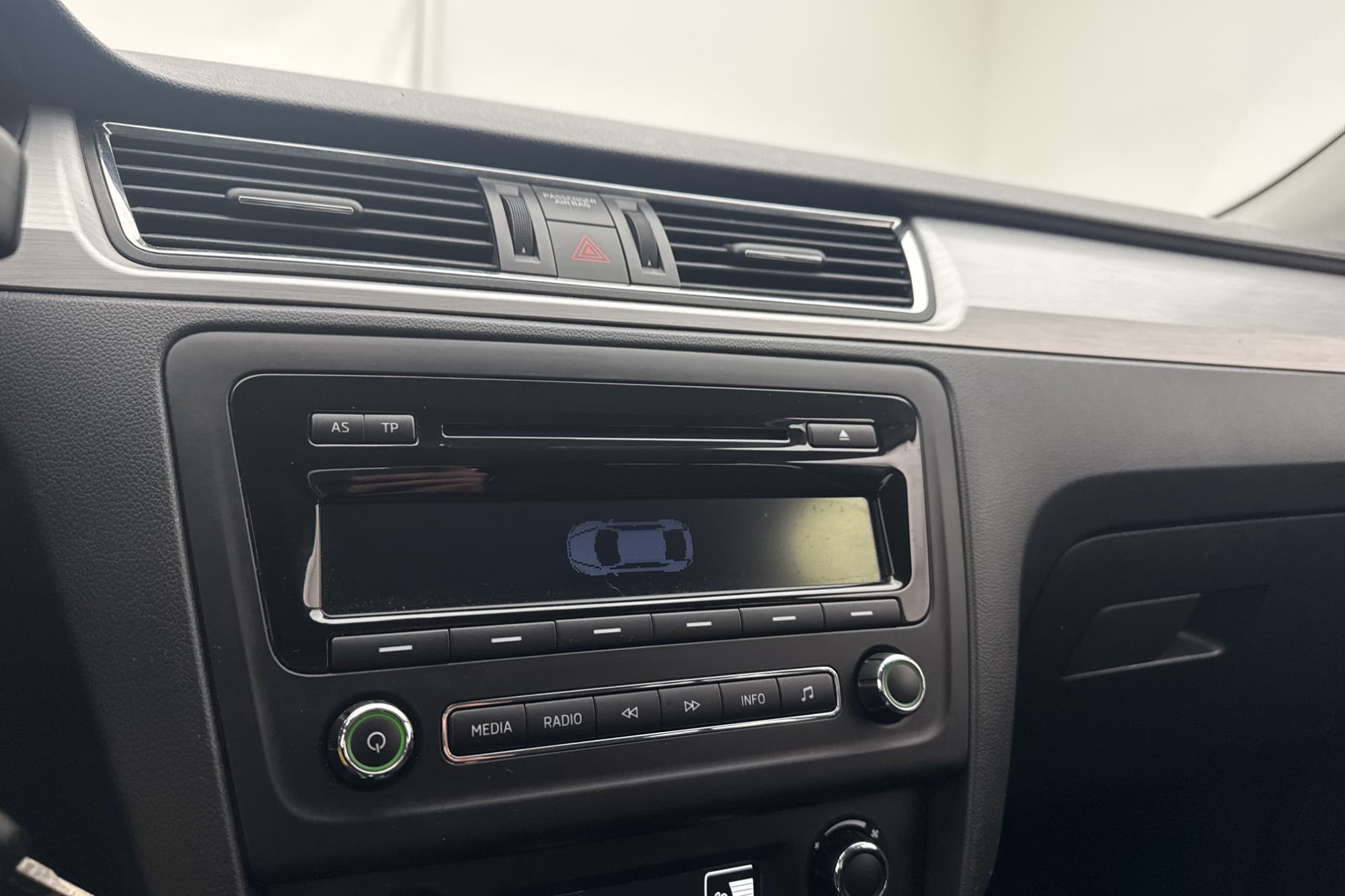 Skoda Rapid Spaceback TSI 105hk Elegance M-Värmare Sensorer