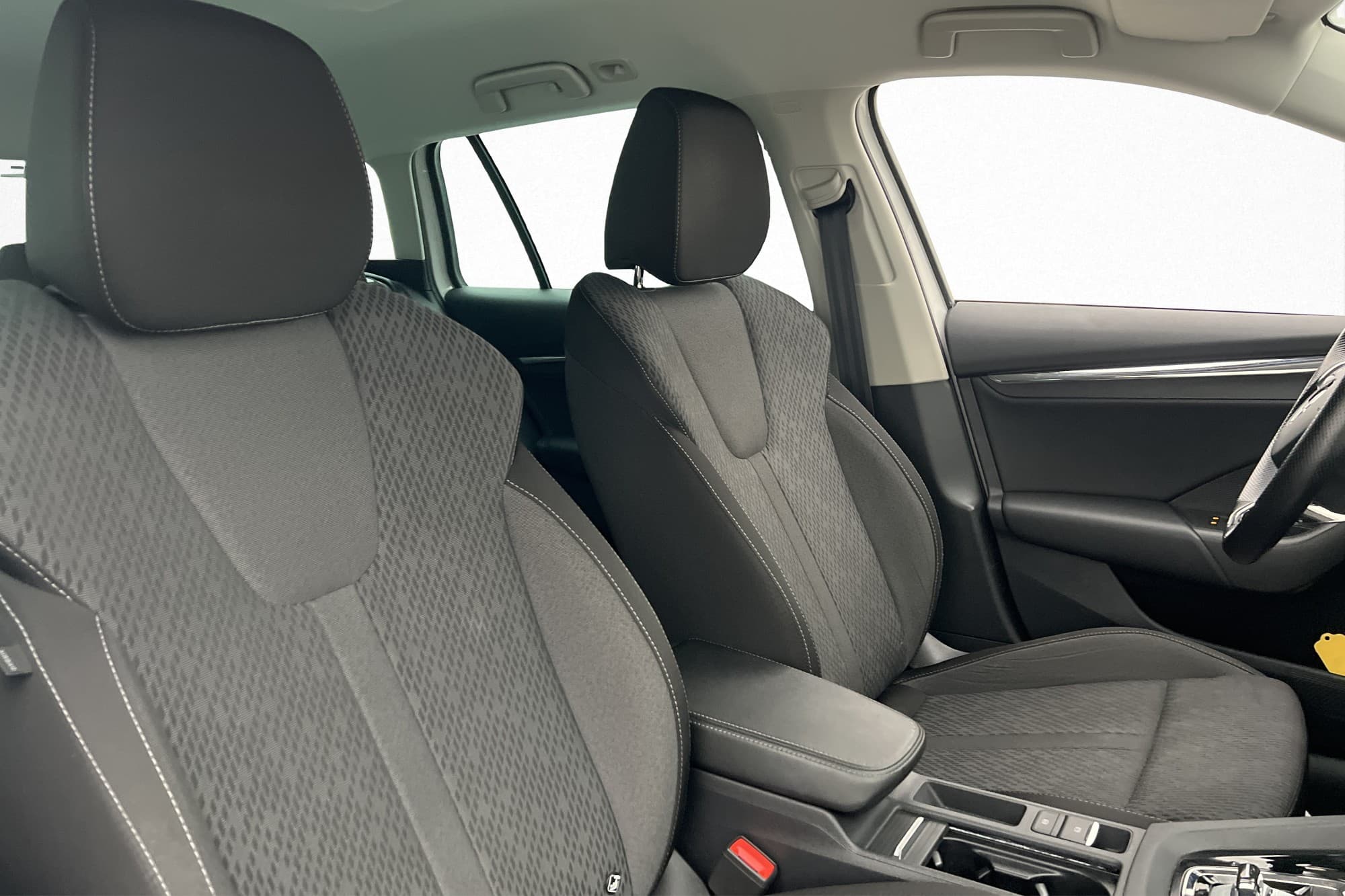 Skoda Octavia Combi iV 204hk P-Värmare Kamera Moms Drag