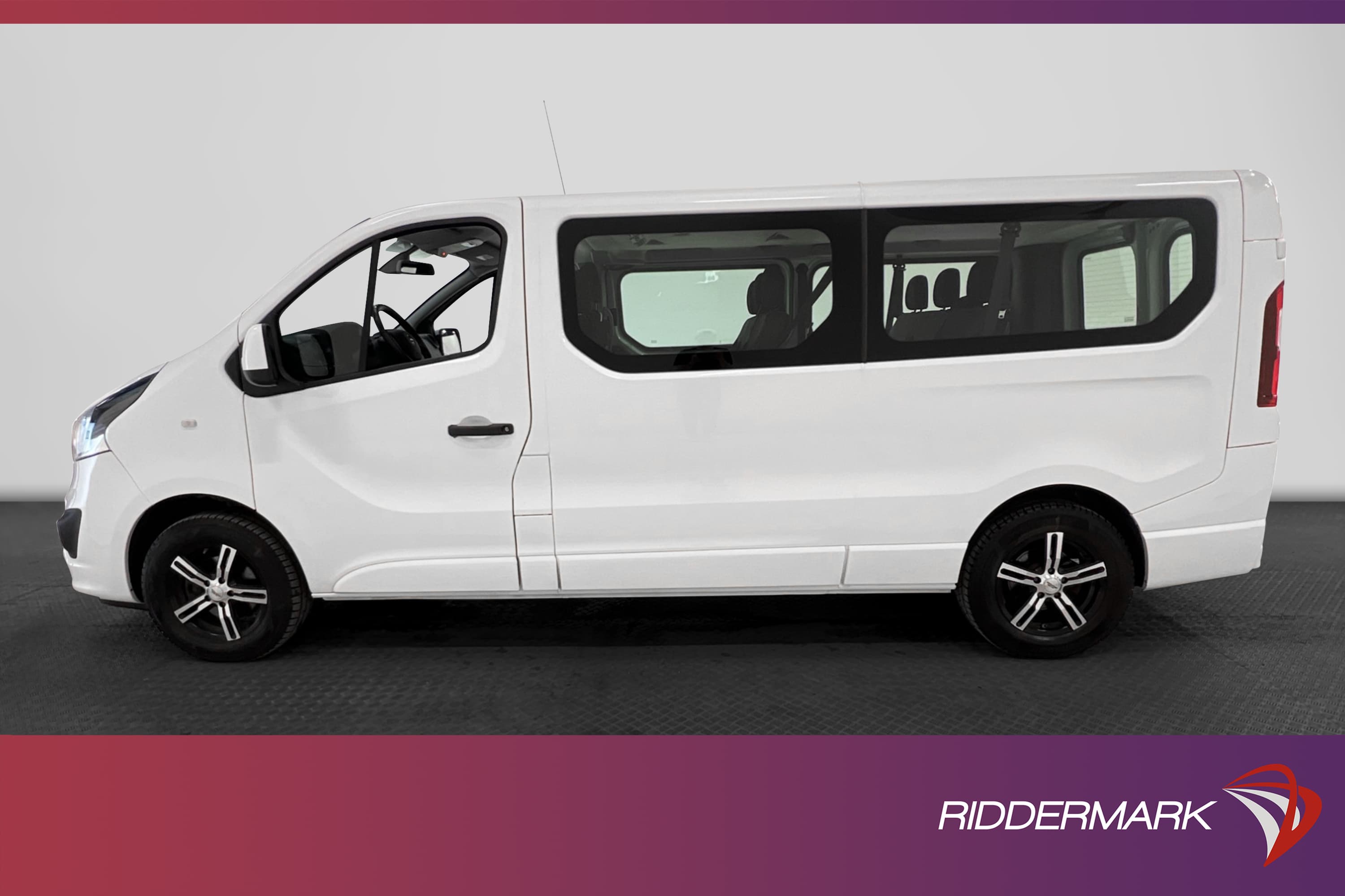Opel Vivaro Kombi Lång 125hk Dragkrok 9-Sits B-Kamera Moms