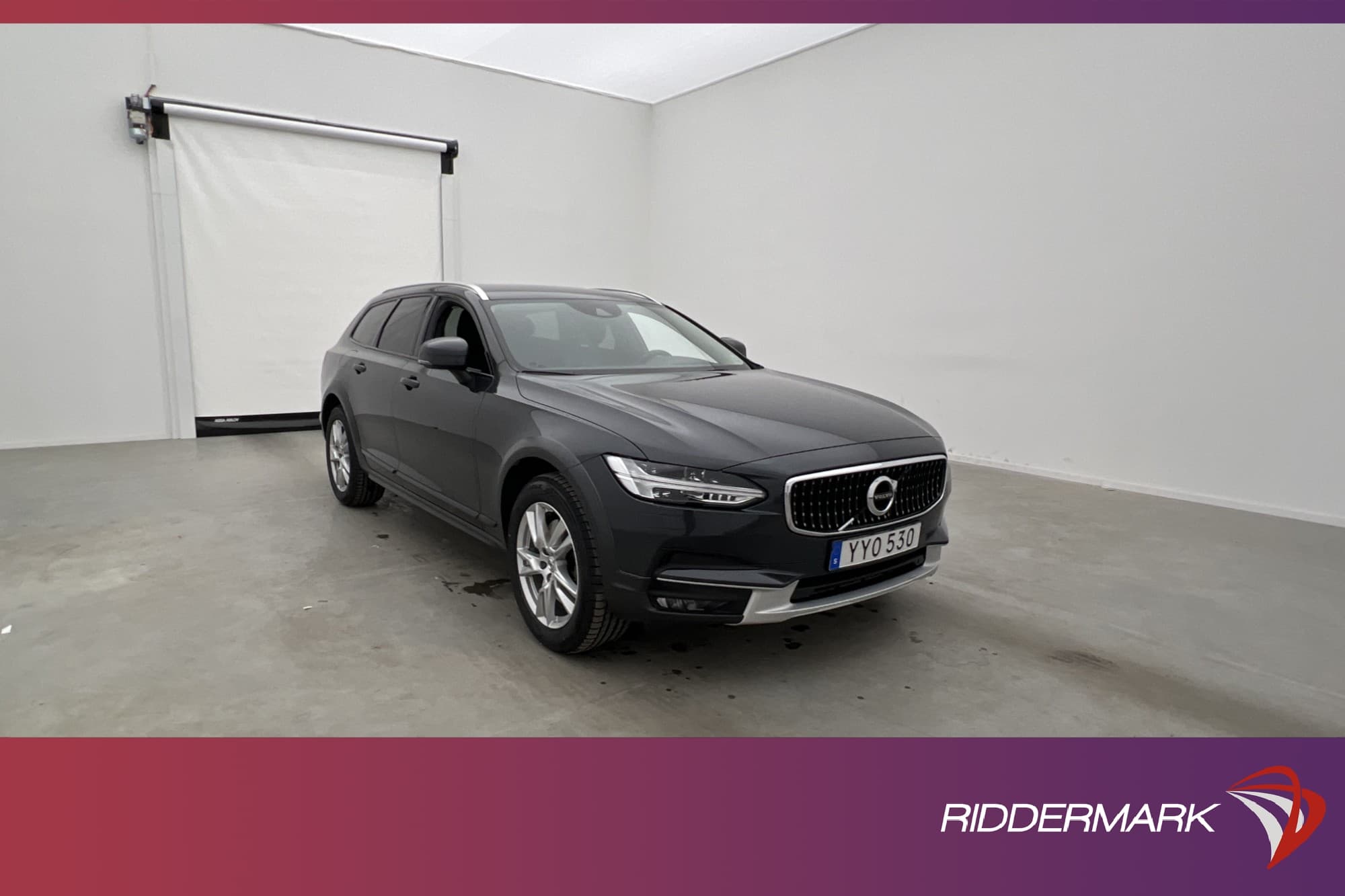 Volvo V90 D5 Cross Country AWD