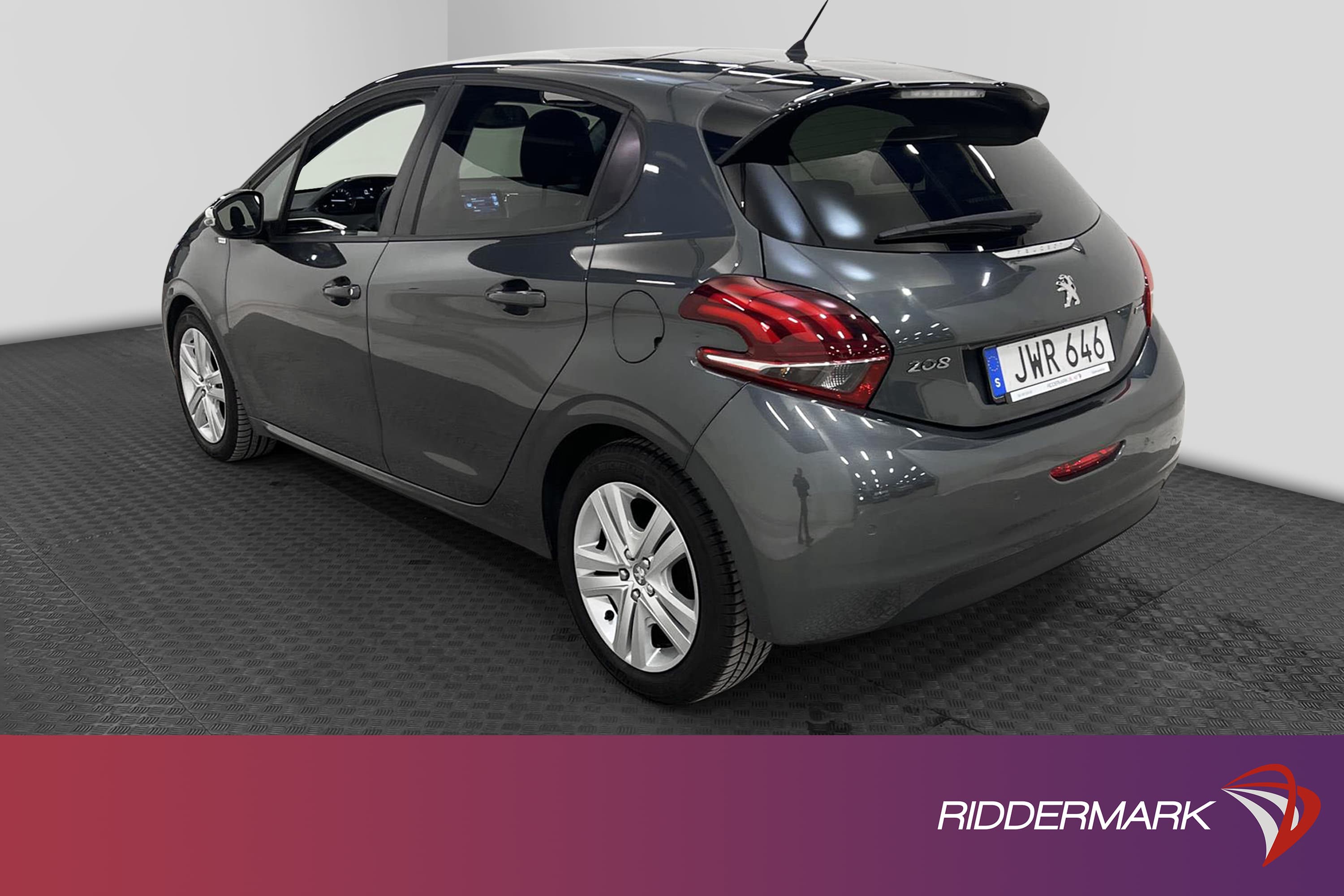 Peugeot 208 5-dörrar Automat 82hk