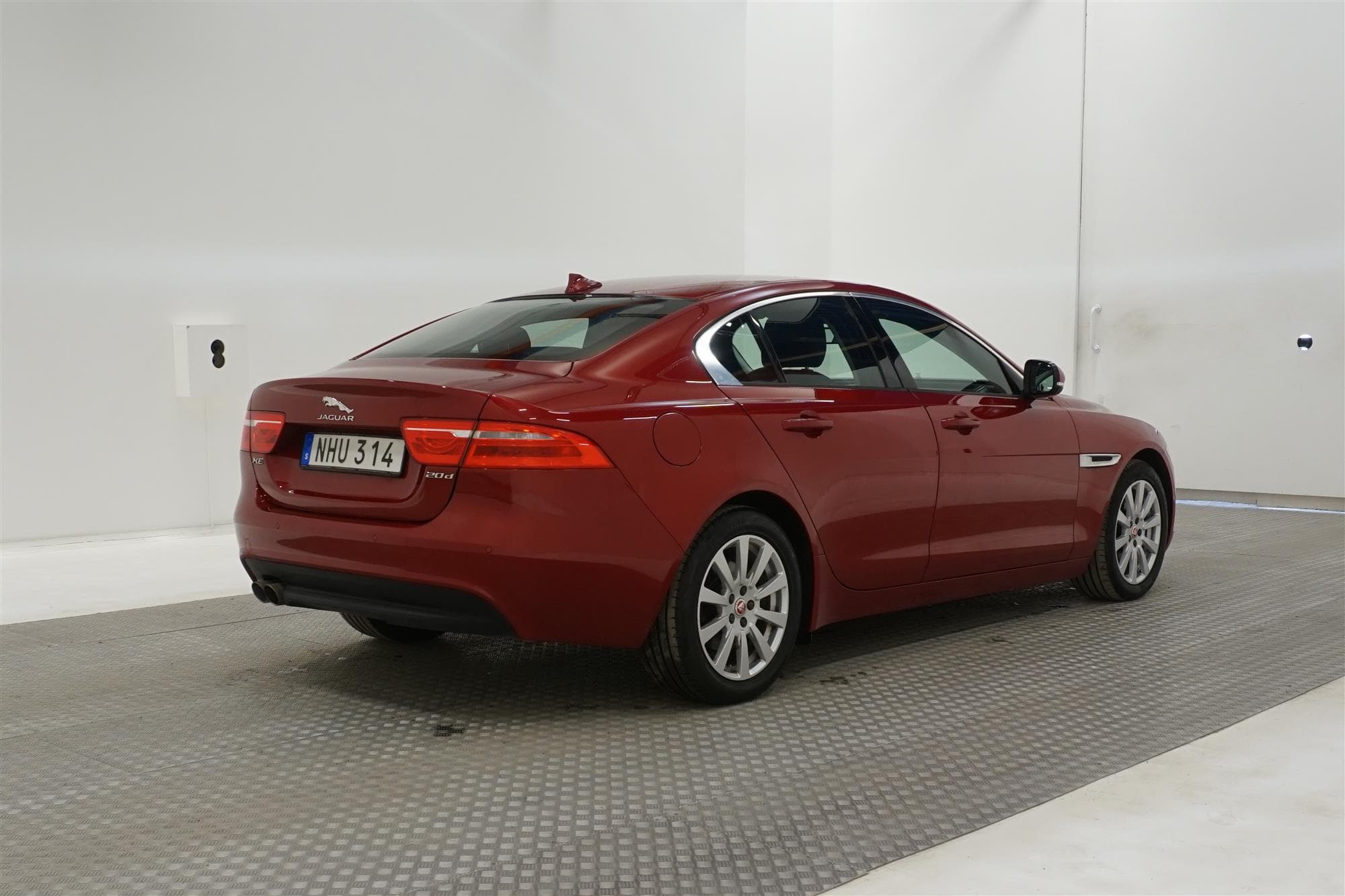 Jaguar XE 20d 180hk