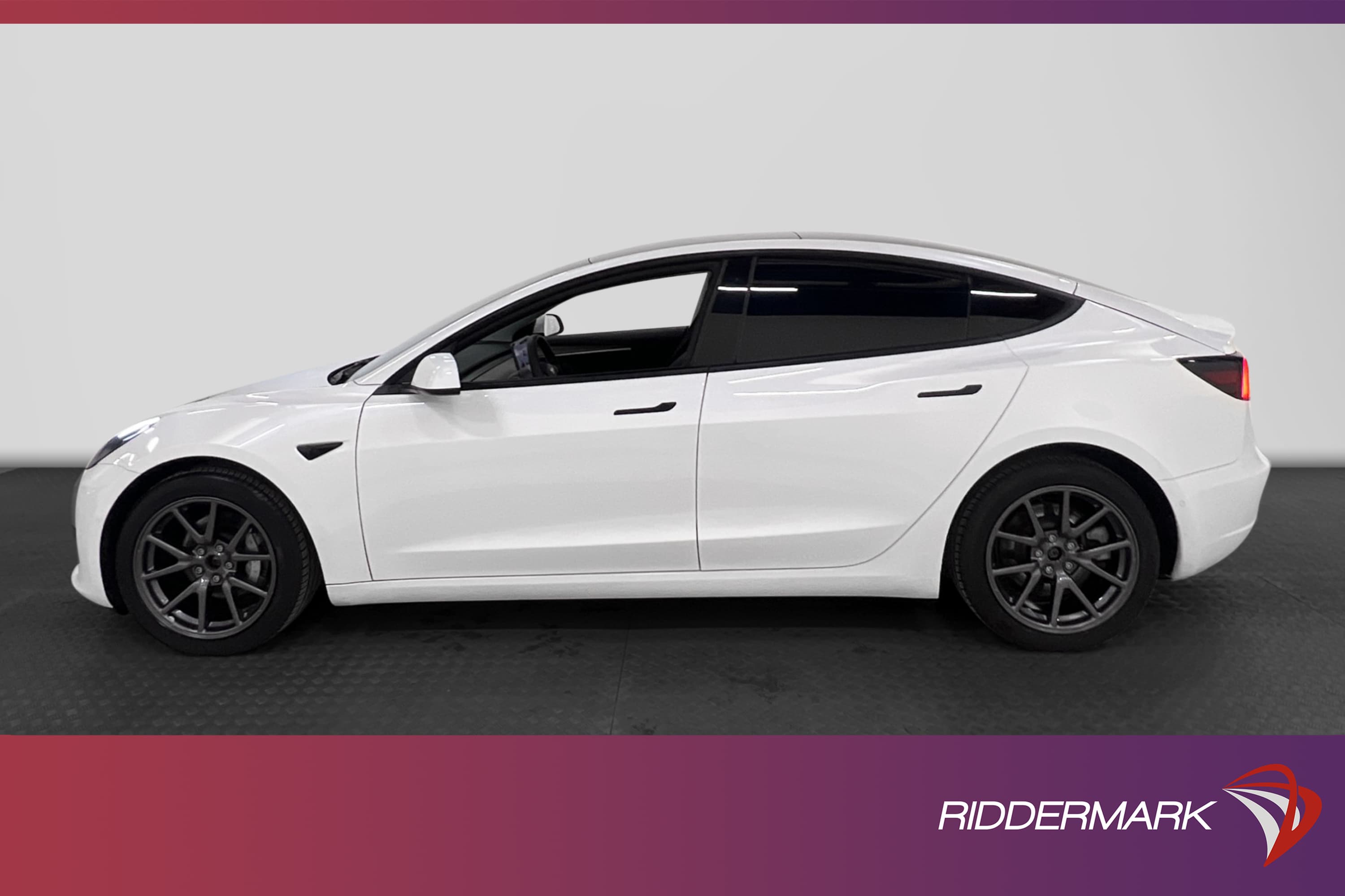 Tesla Model 3 Long Range AWD 440hk