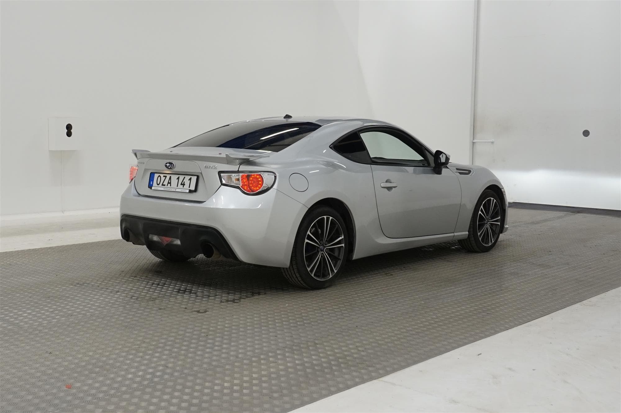 Subaru BRZ 2.0 R Sport 200hk Navi Skinn/Alcantara exteriör