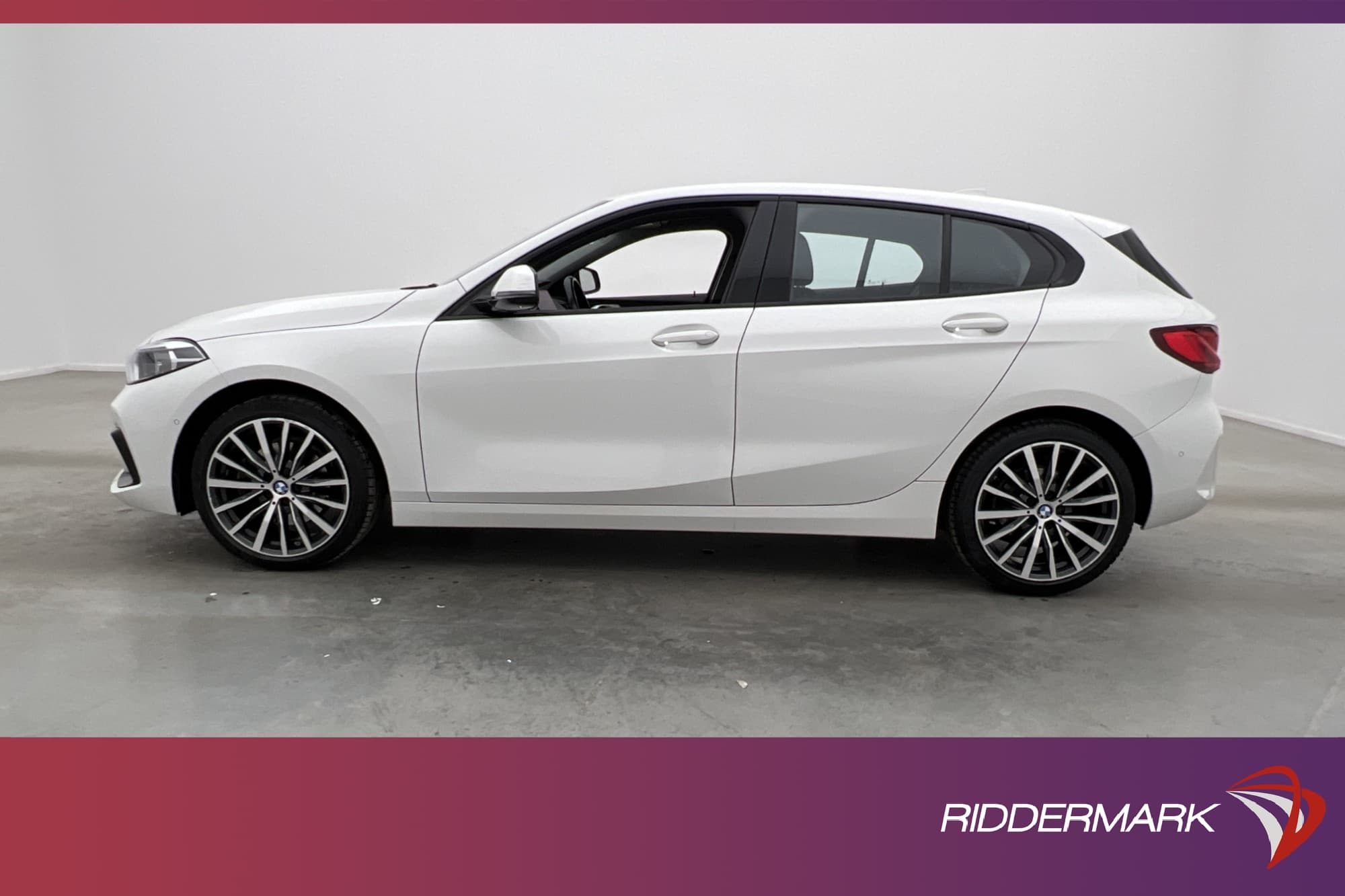 BMW 118 i 140hk Sport line Navi Shadow HiFi Kamera