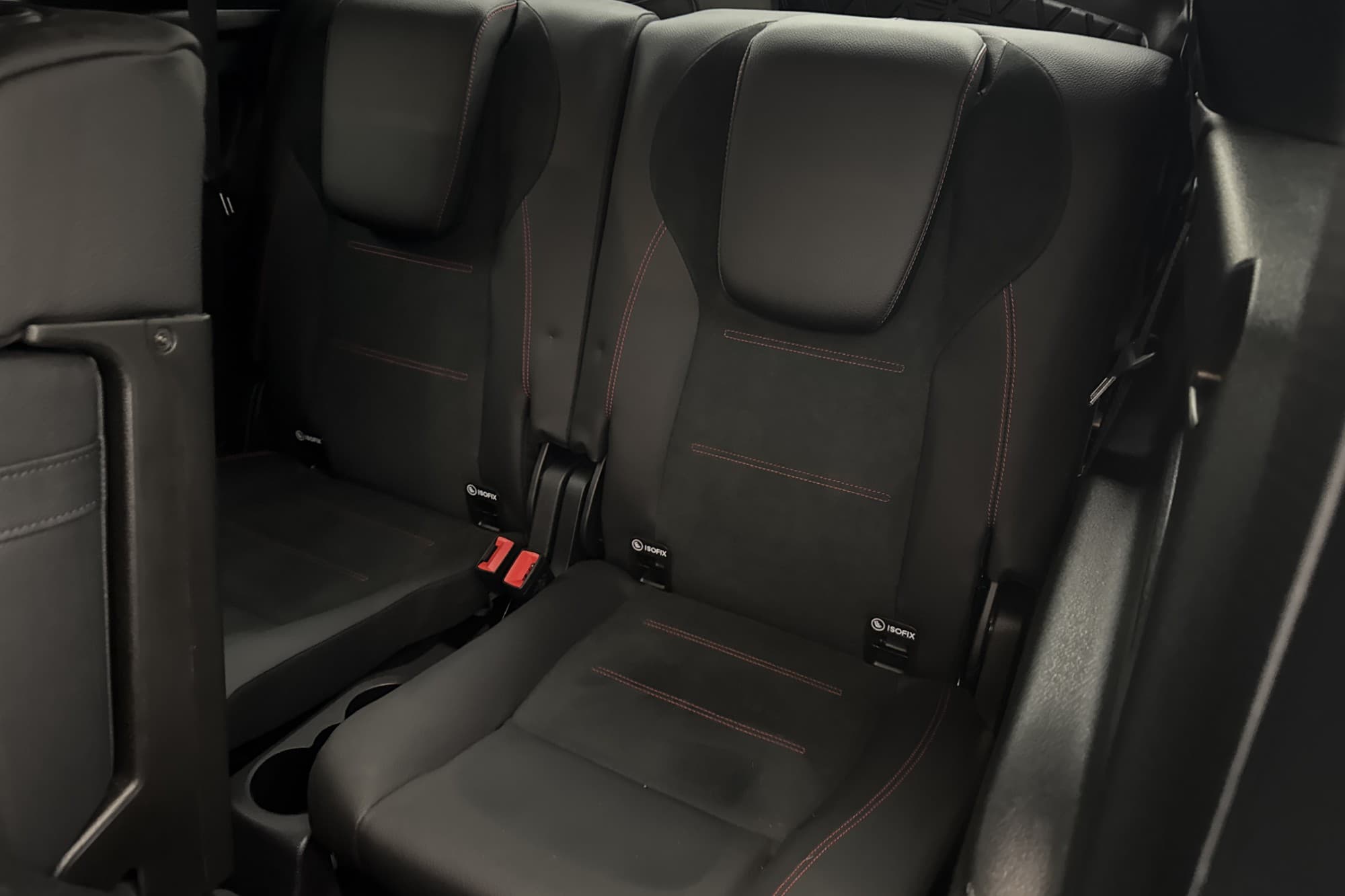 Mercedes-Benz GLB 200 d 4M AMG W-Screen Pano Drag Värmare