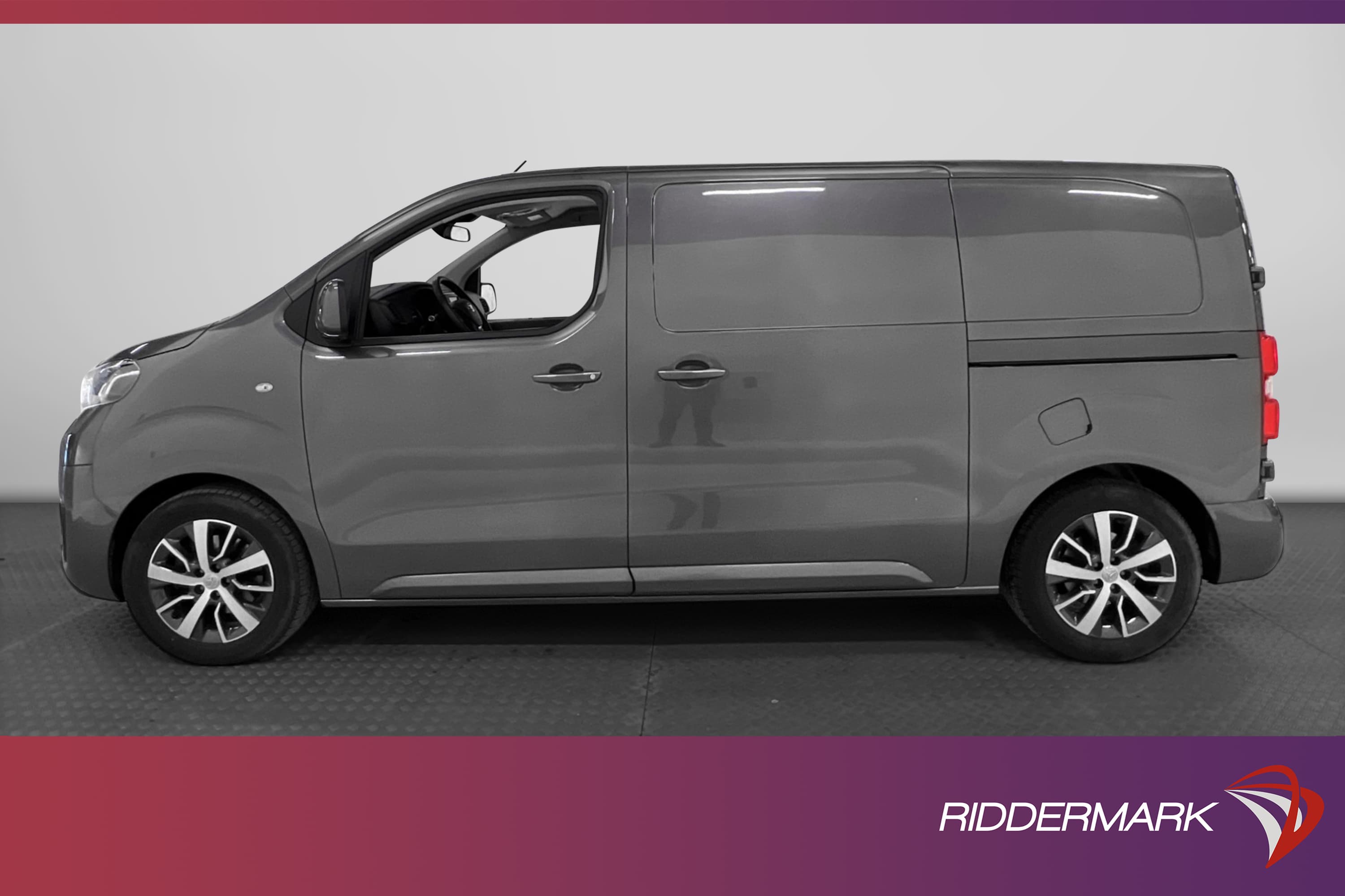 Toyota ProAce L2 1.6 Värmare Drag V-inredd B-Kamera 1-Ägare