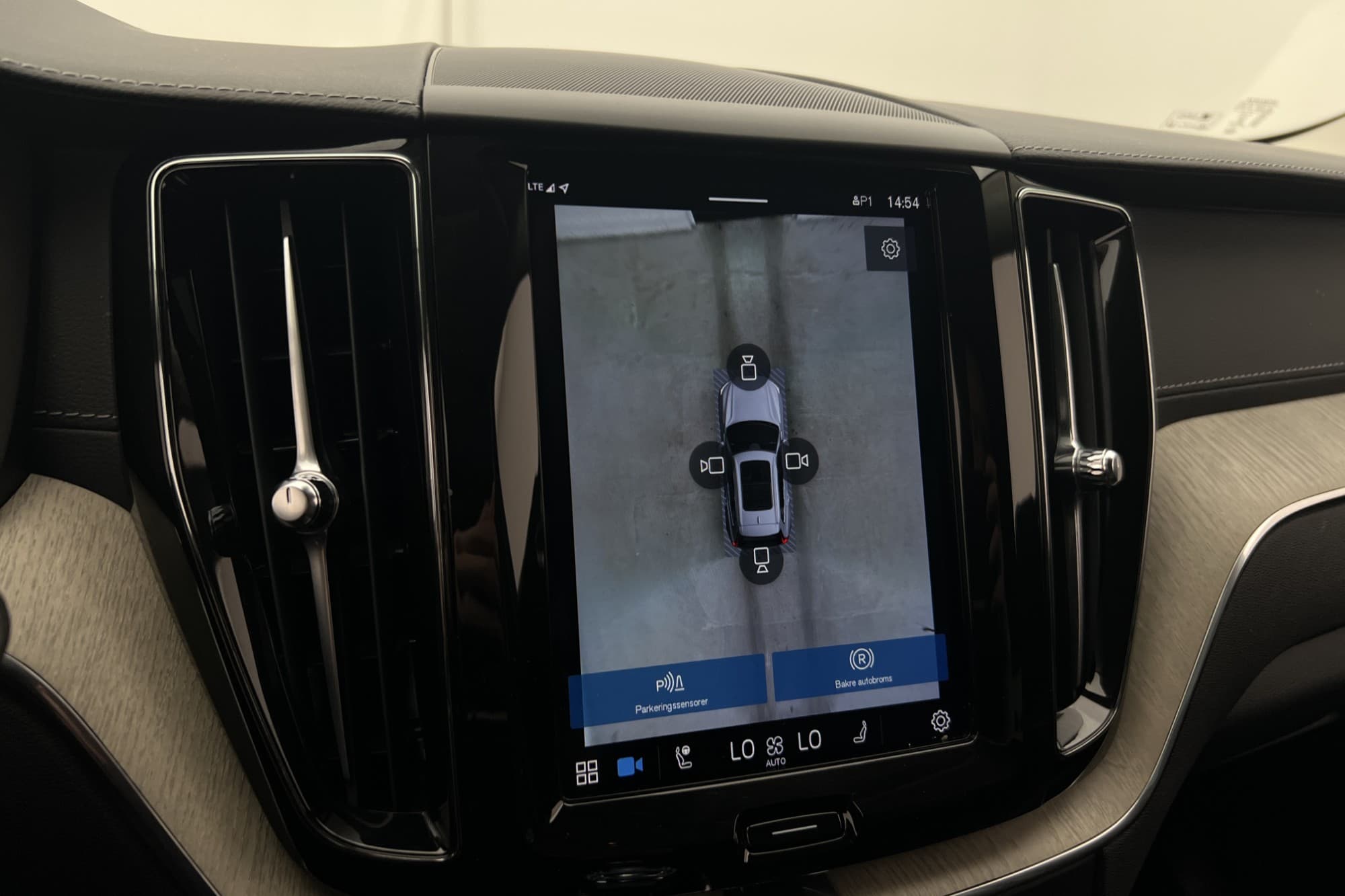 Volvo XC60 B5 AWD Inscription 360° Dragkrok Skinn Carplay