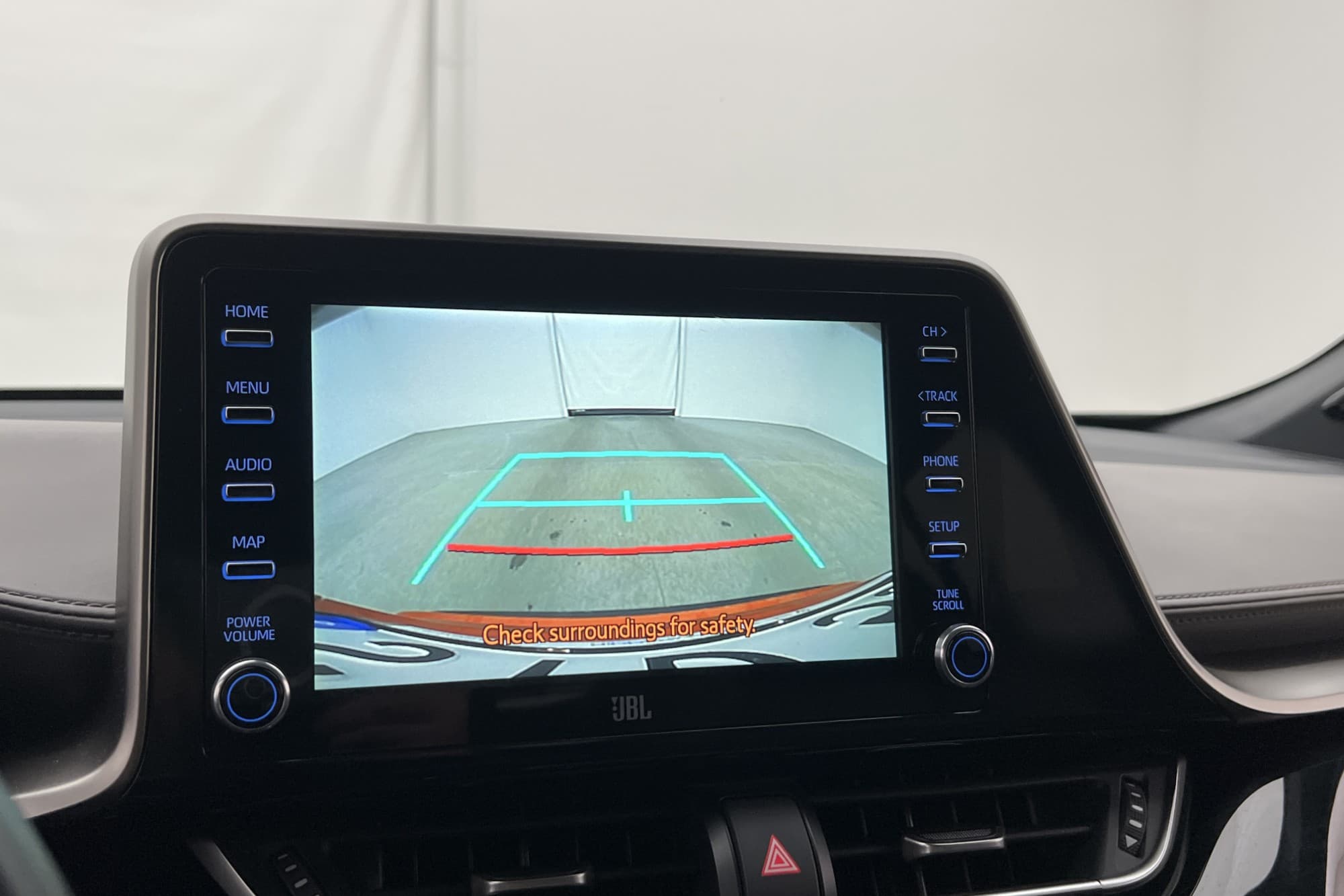 Toyota C-HR Hybrid 184hk Launch Edition JBL Kamera Bi-Tone